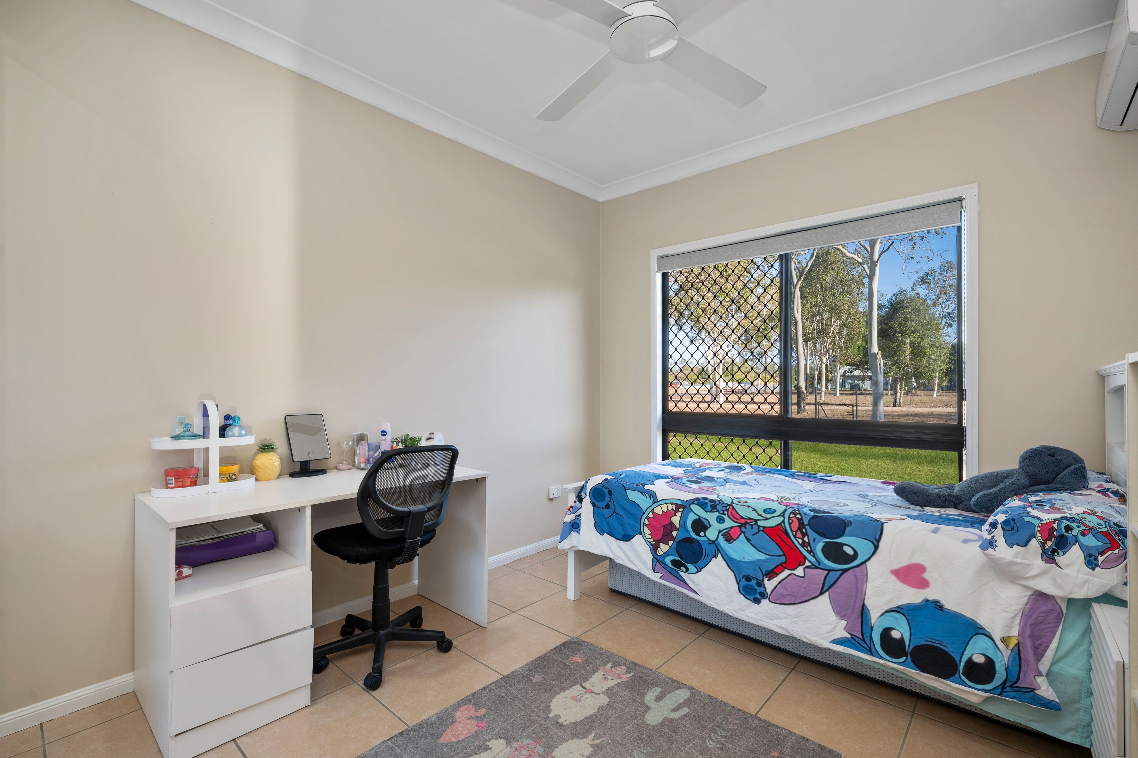 13 White Road — photo 15 of 19