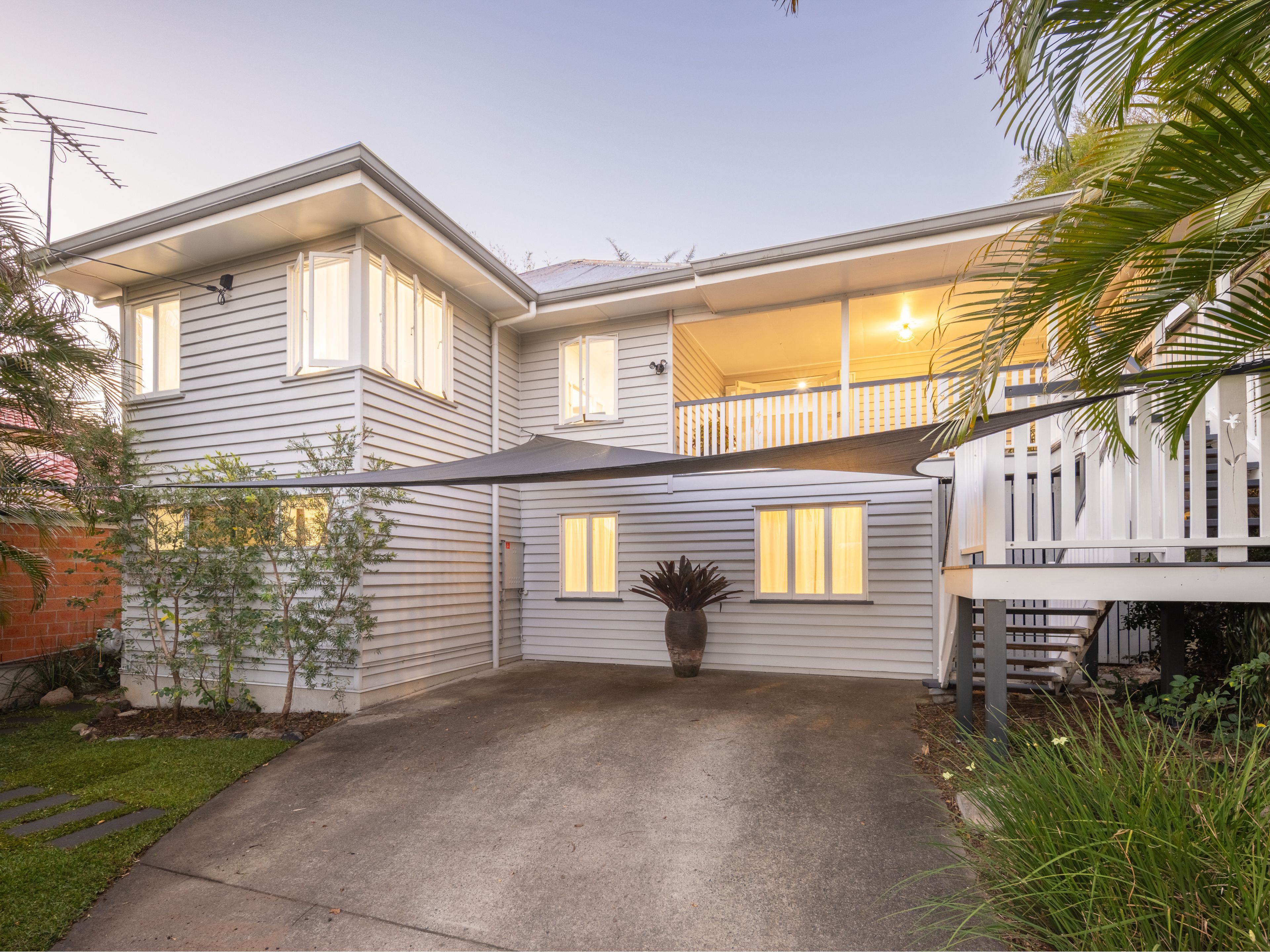 71 Sheffield Street — photo from Ray White Sherwood