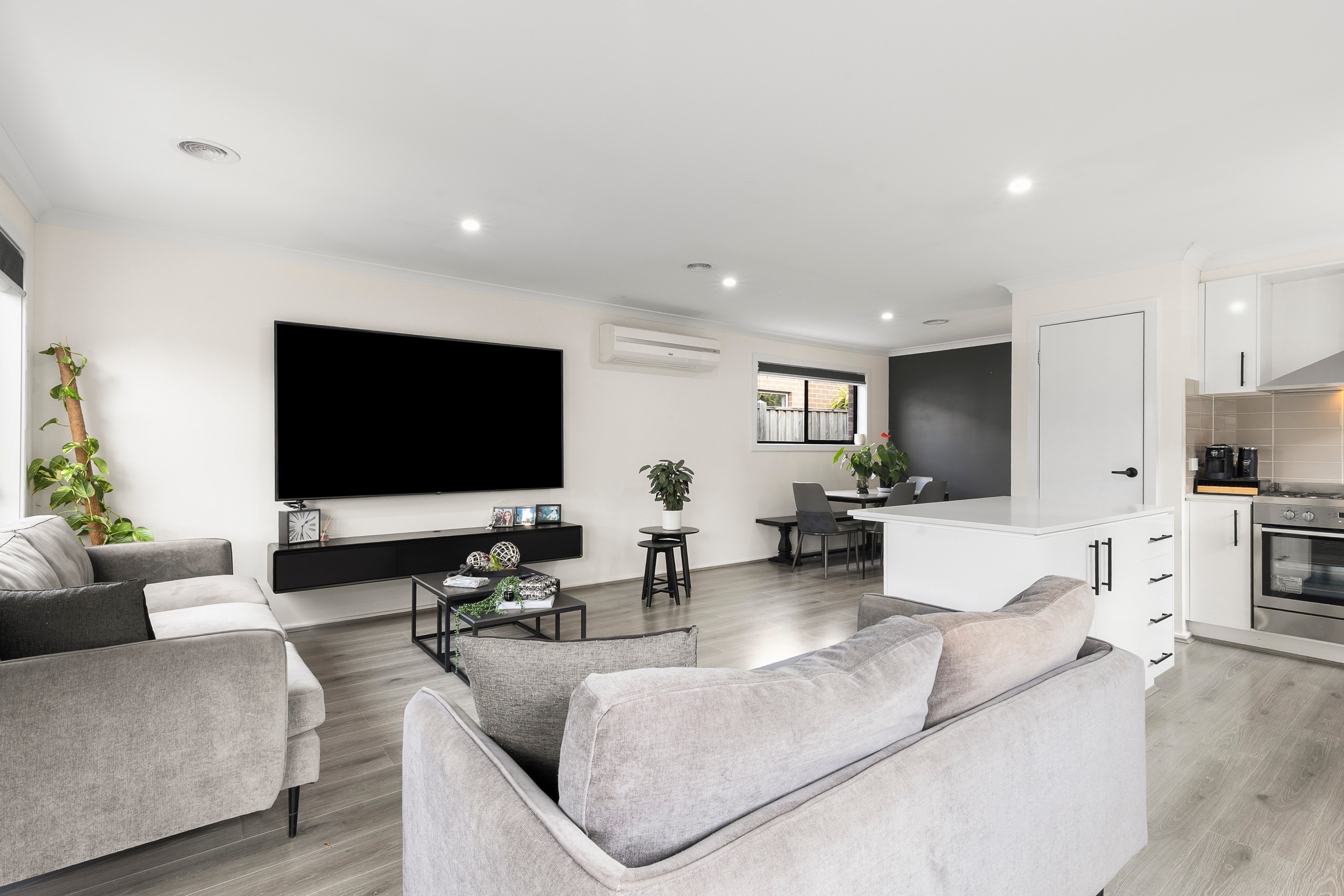 6 Chambly Drive, Mickleham, VIC 3064