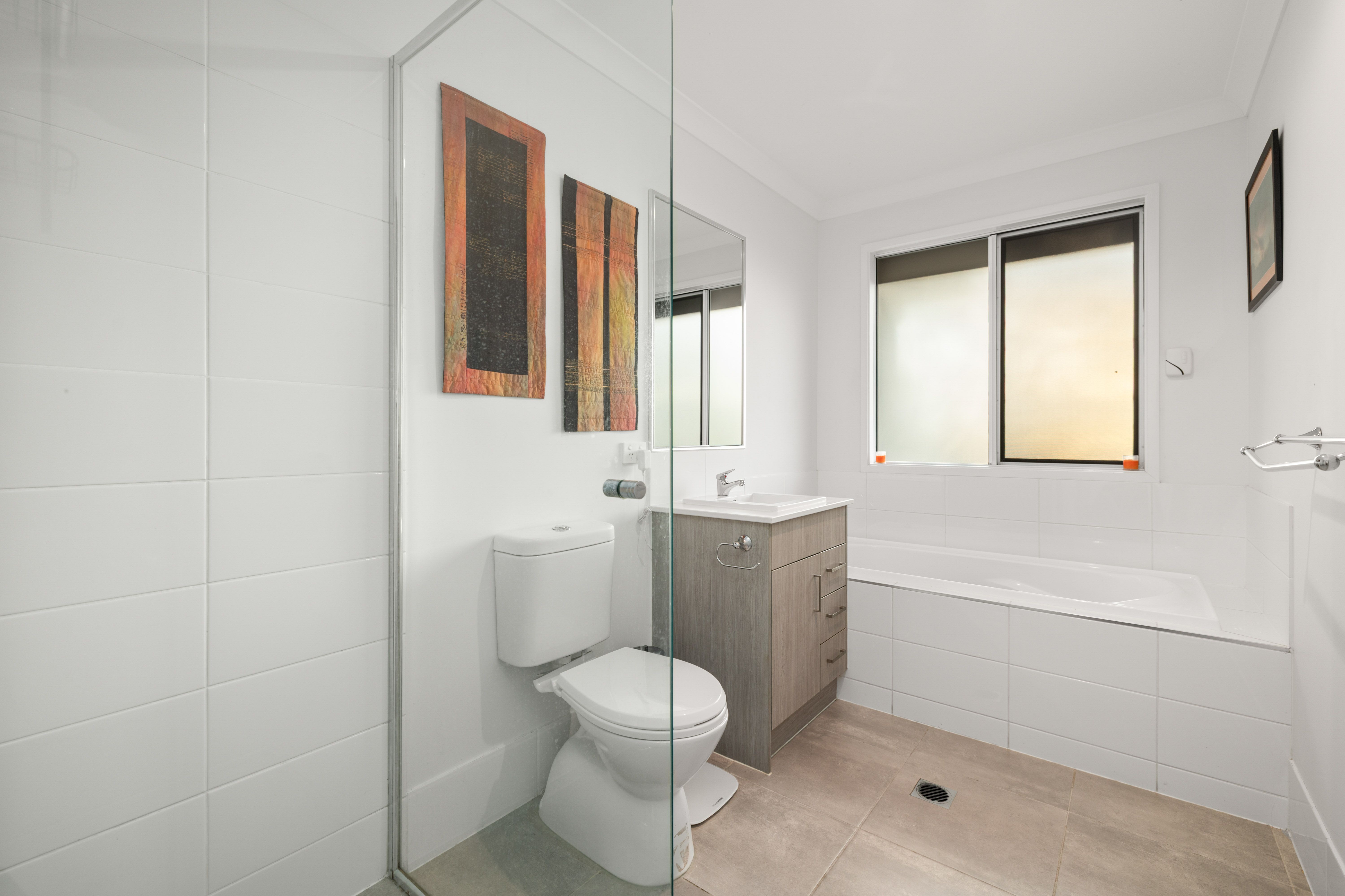 2/50 Foxtail Road — photo 10 of 17