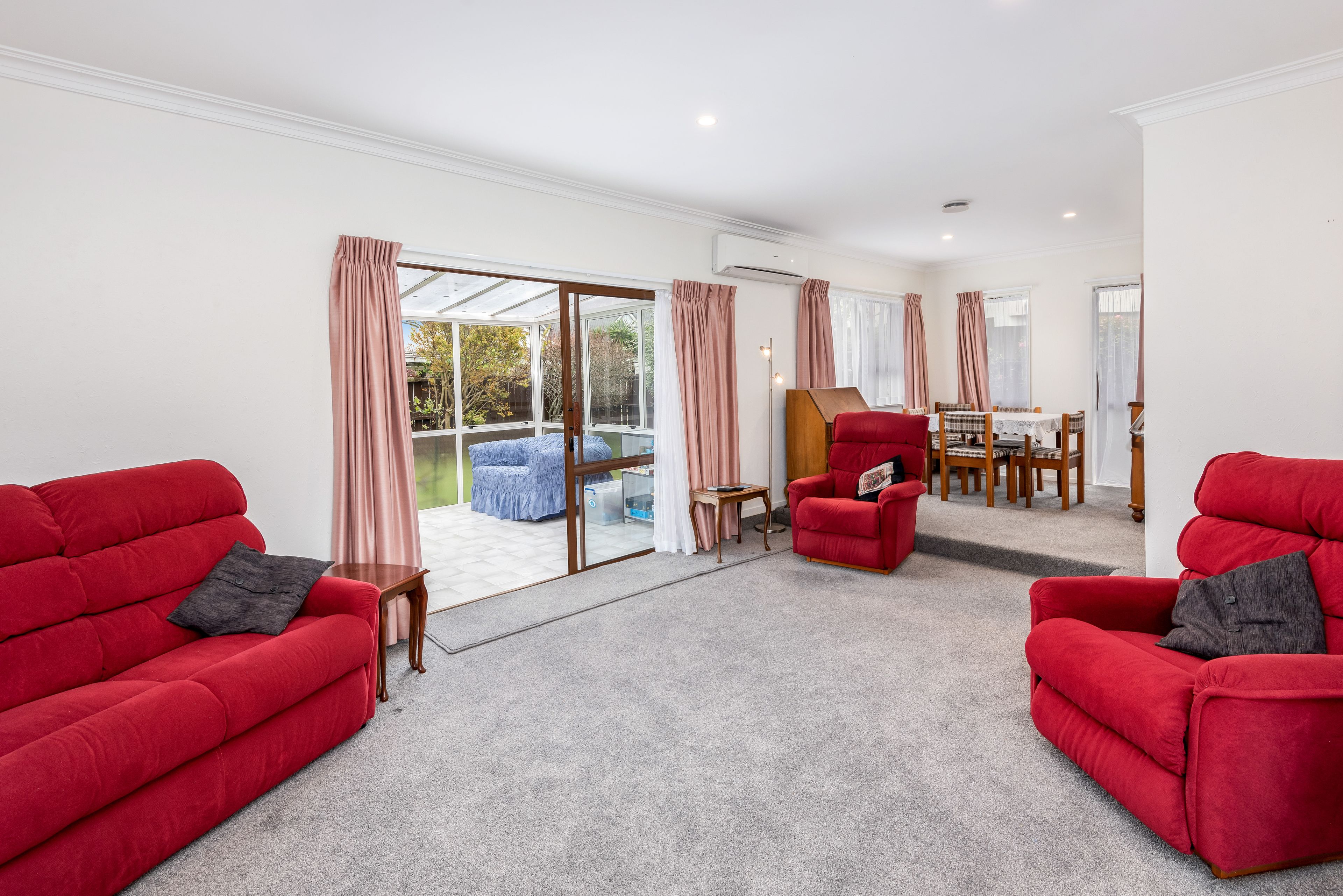 2/26a Eastern Beach Road, Eastern Beach, Manukau City 2012