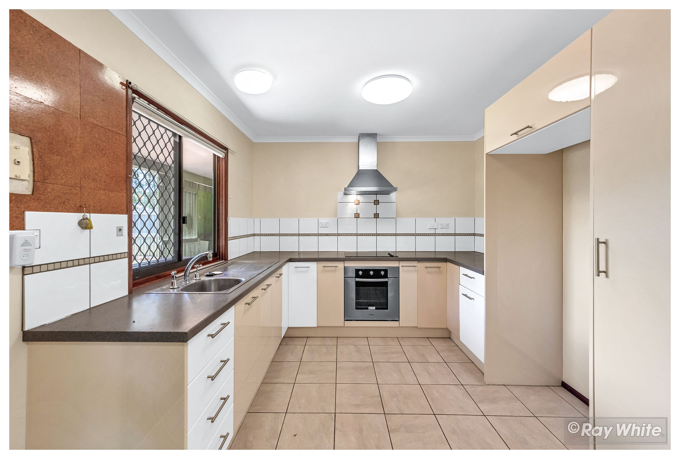 21 Mcgrath Street, Norman Gardens, QLD 4701