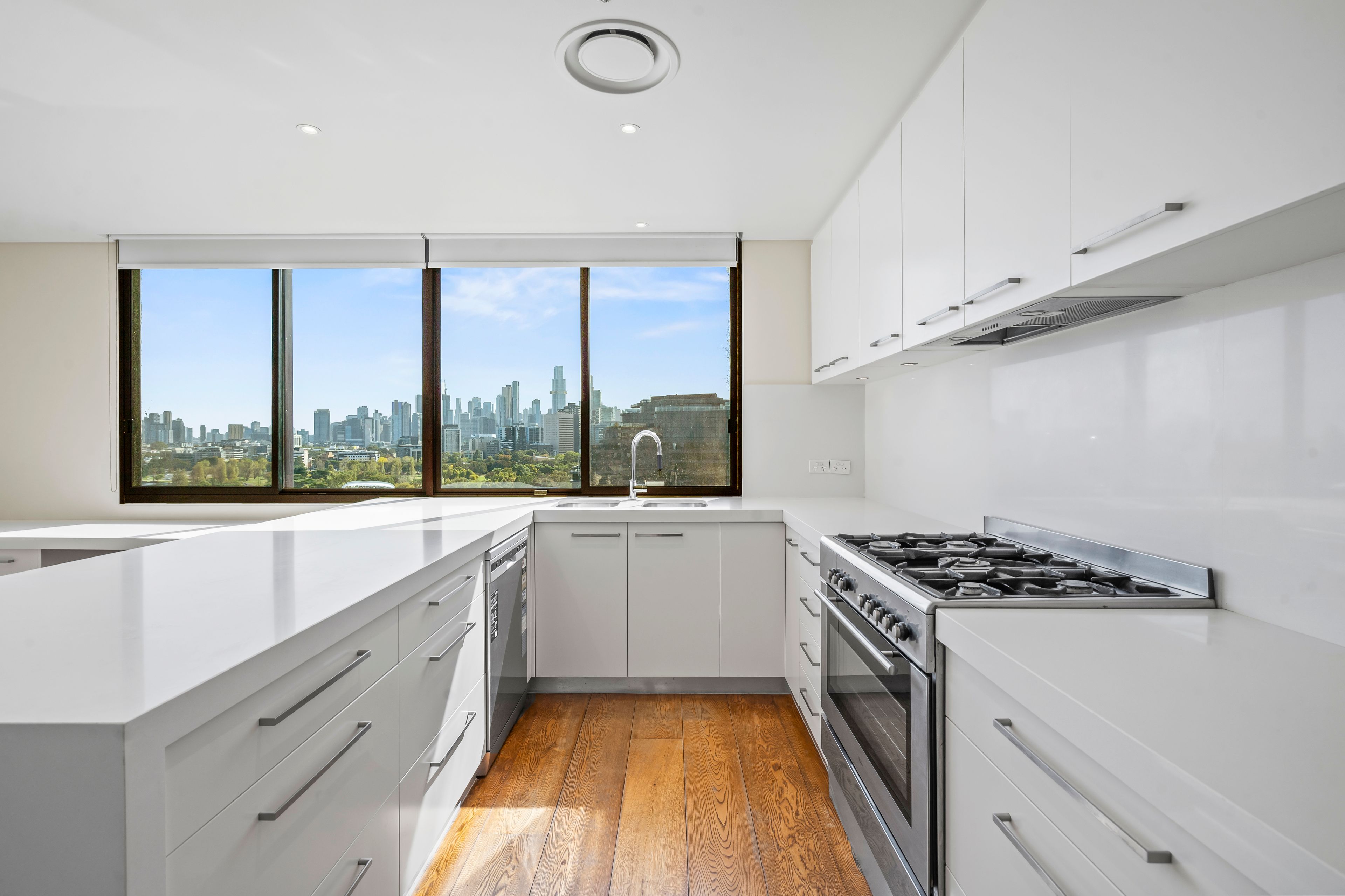12A/29 Queens Road, Melbourne, VIC 3004
