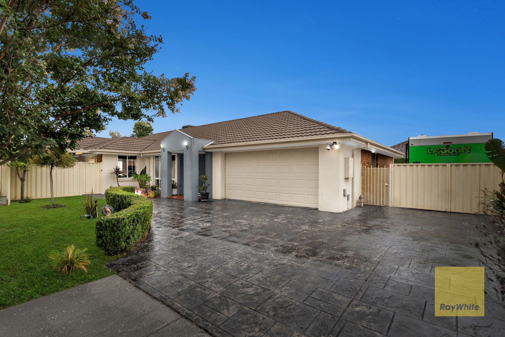 14 Woodsdale Court, Cairnlea, VIC 3023