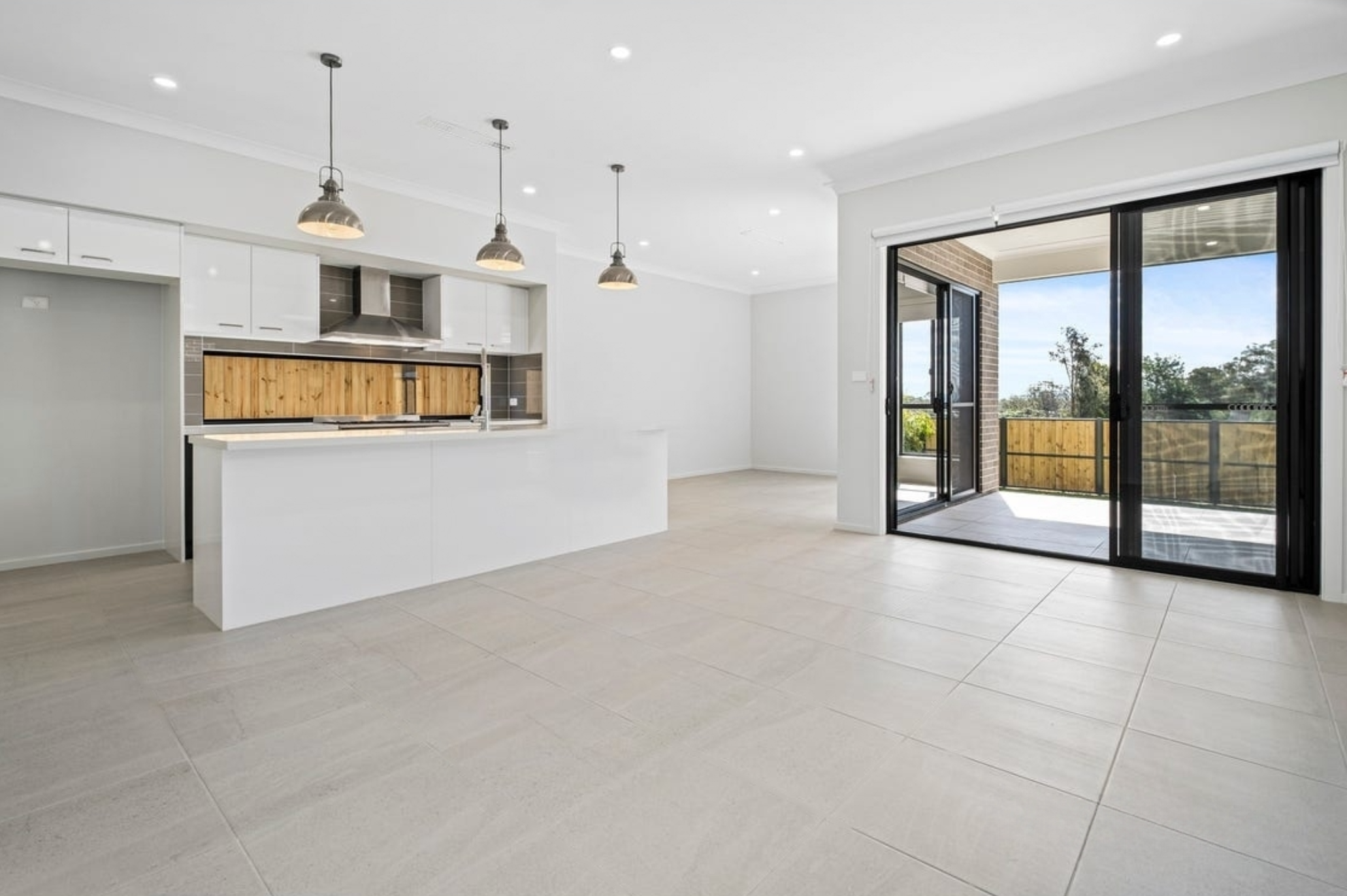 47 Corona Street — photo 4 of 12
