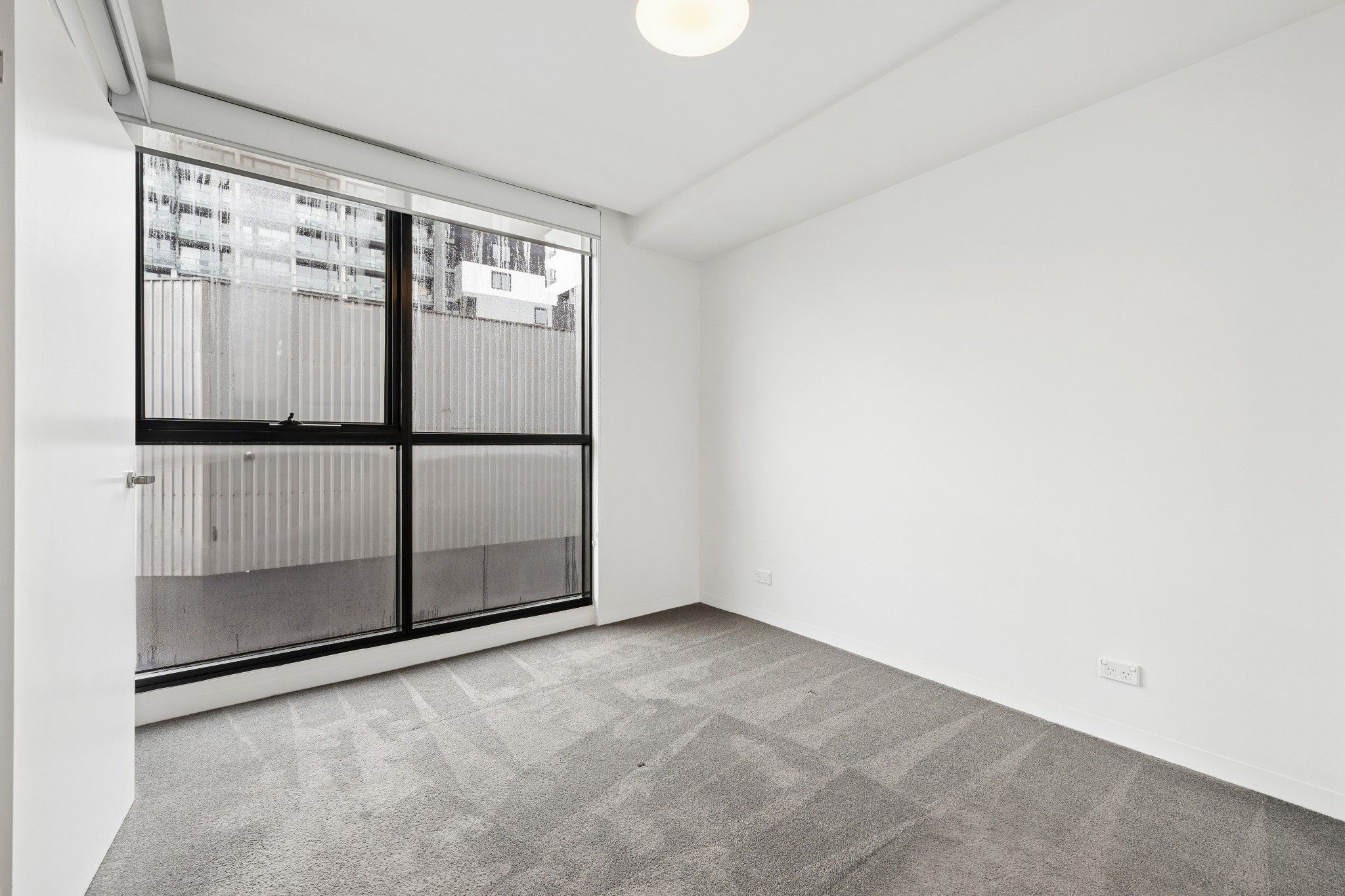 G07/11 Flockhart Street — photo 14 of 19
