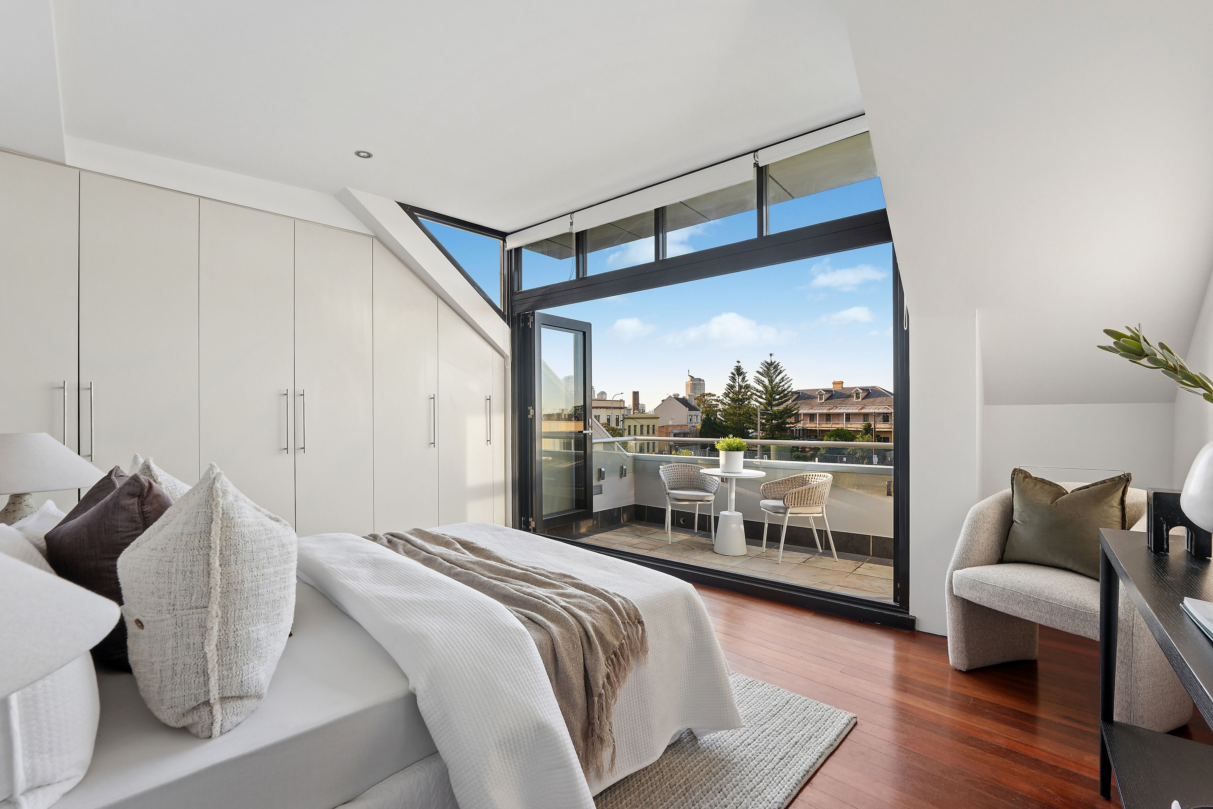 42/13 Oatley Road — photo 7 of 10