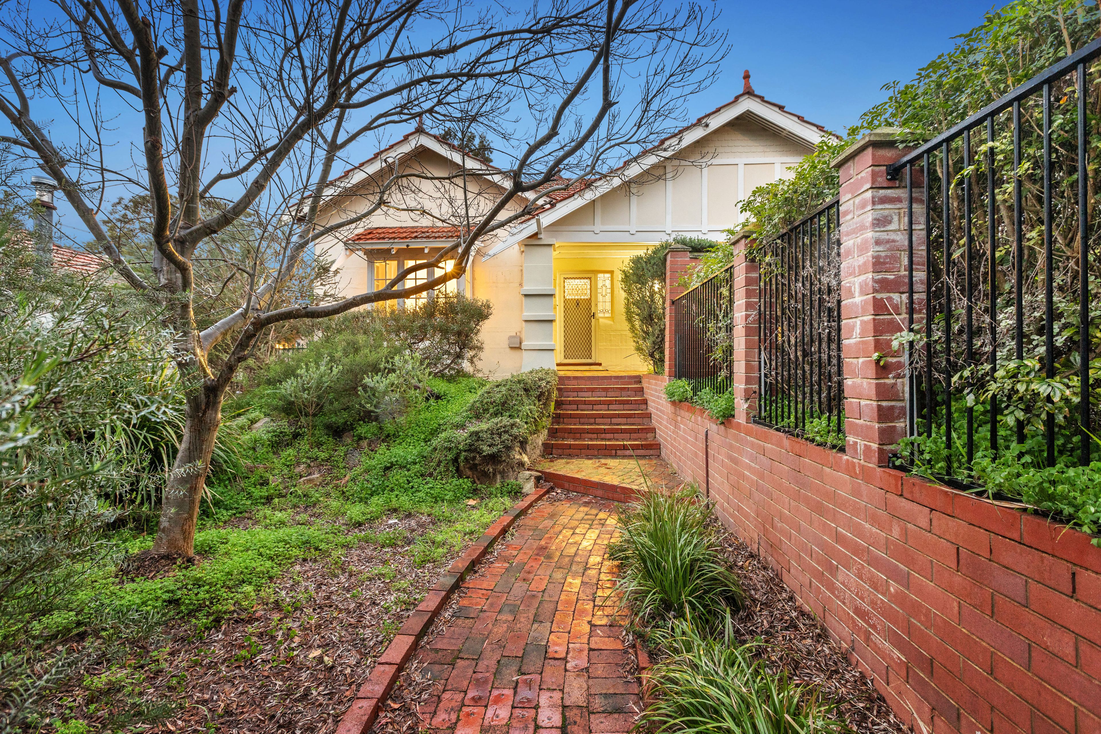 34 Taylor Road, Nedlands, WA 6009
