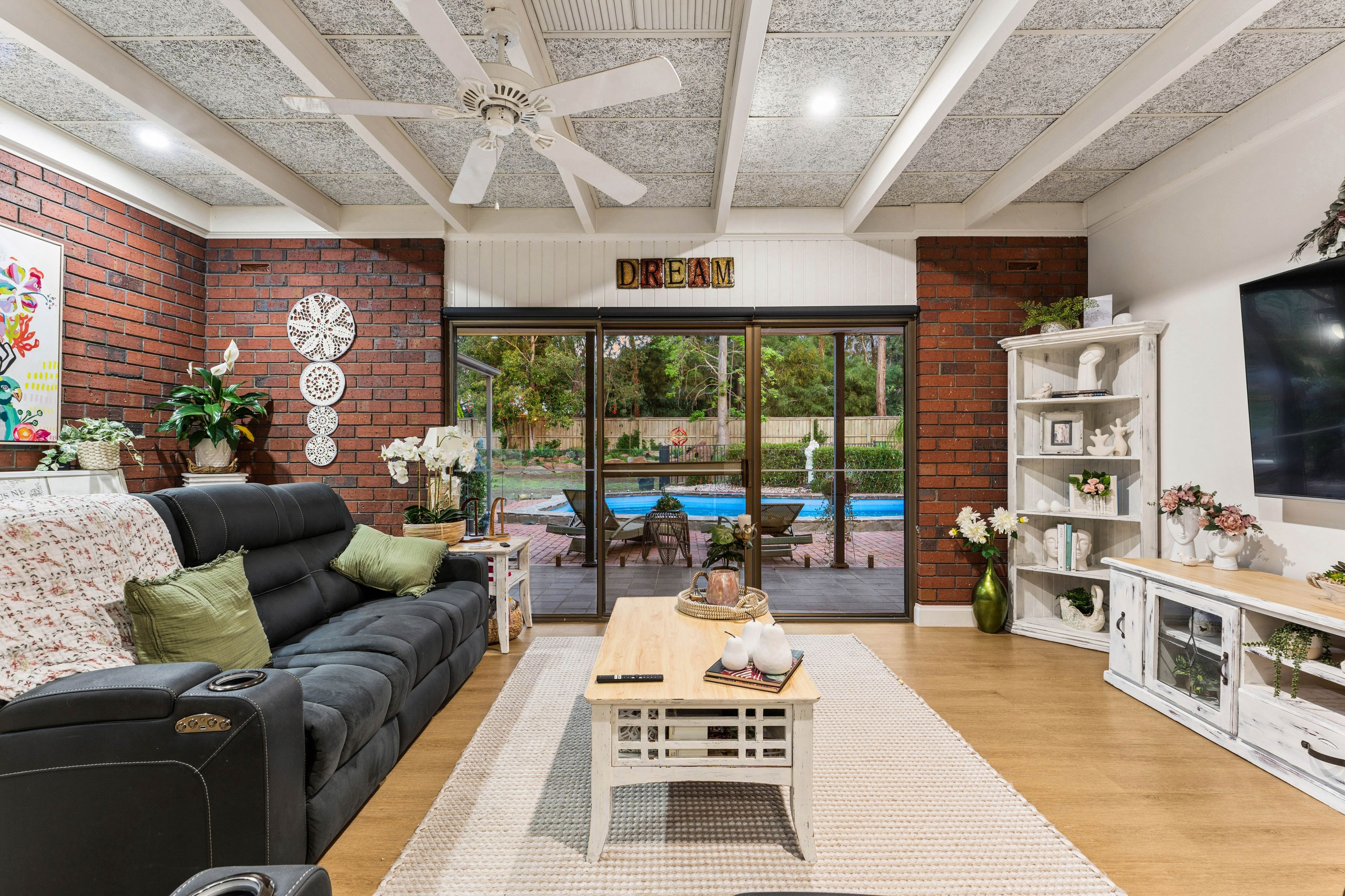 1 Angas Court — photo 11 of 28