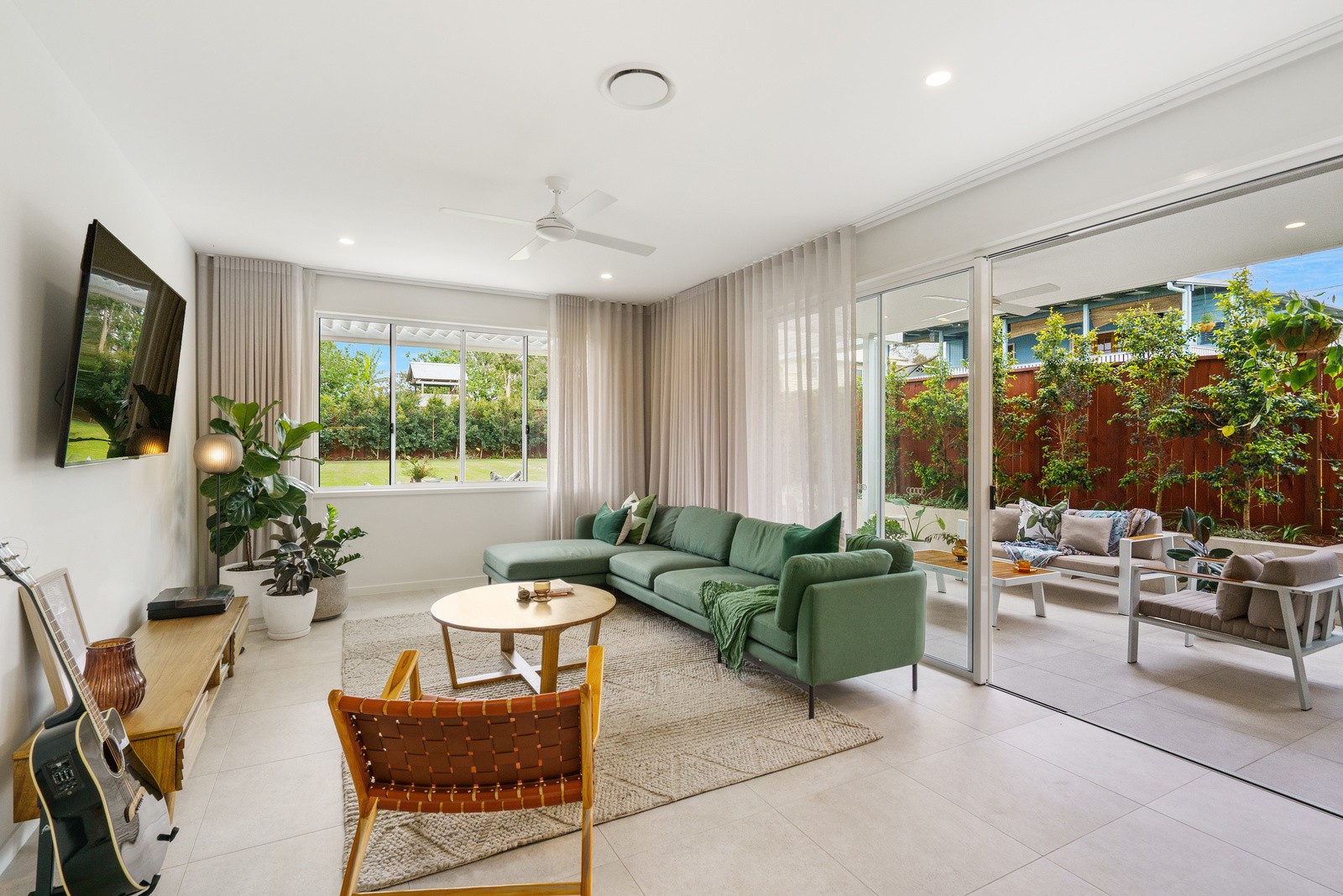 193 Venner Road, Fairfield, QLD 4103