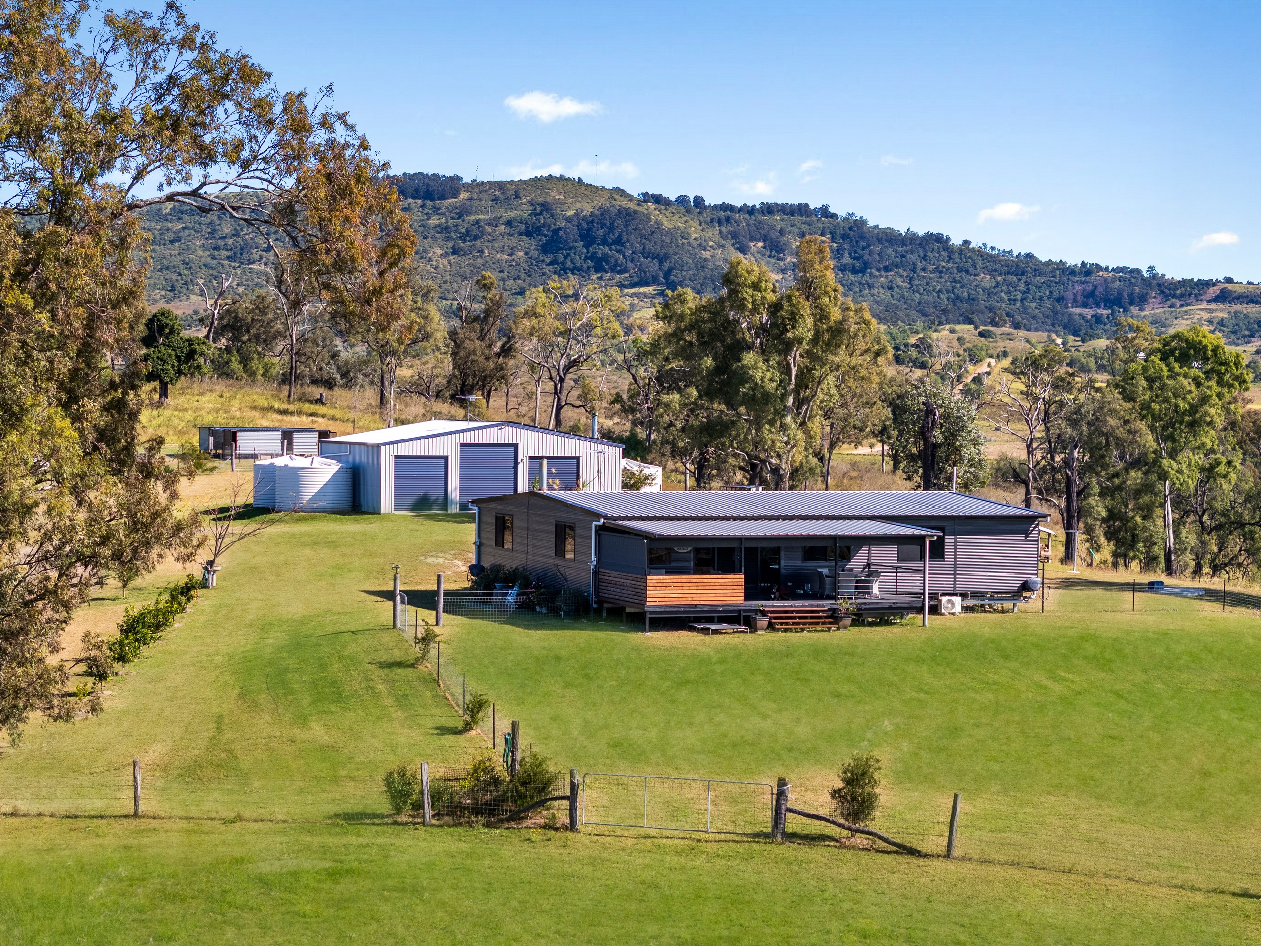 8 Moon Road, BLENHEIM, QLD 4341