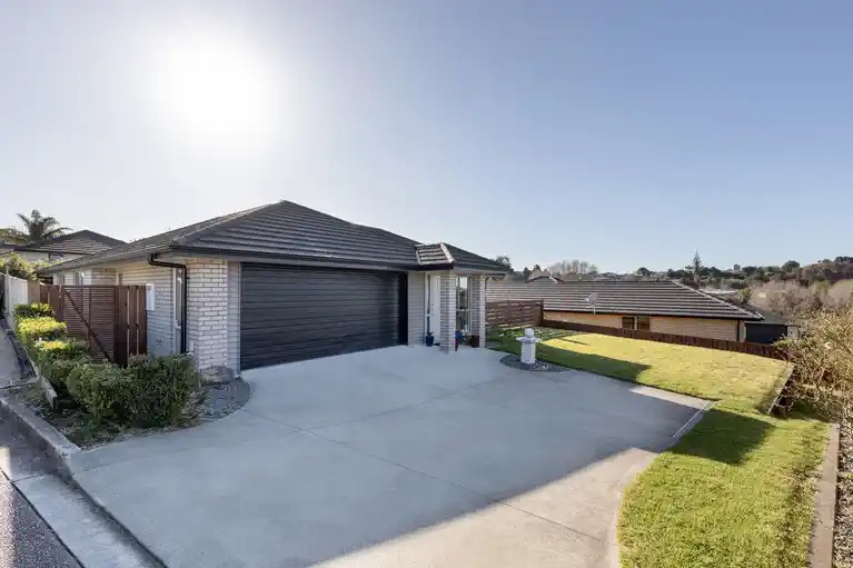 31A Fairfax Crescent, Pyes Pa, Tauranga City