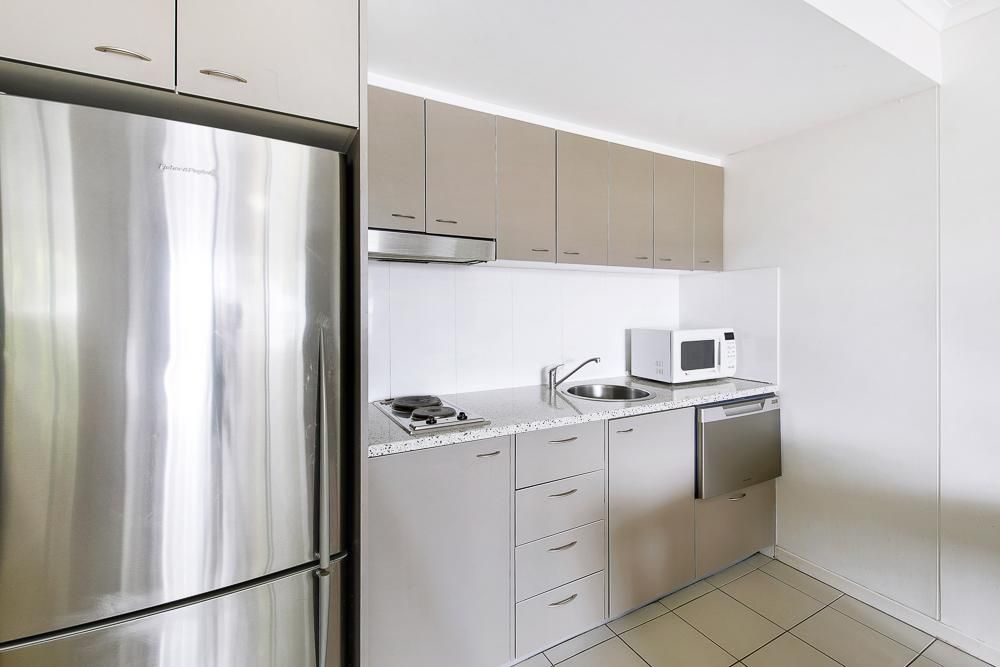 12a/78 Brookes Street — photo 4 of 8