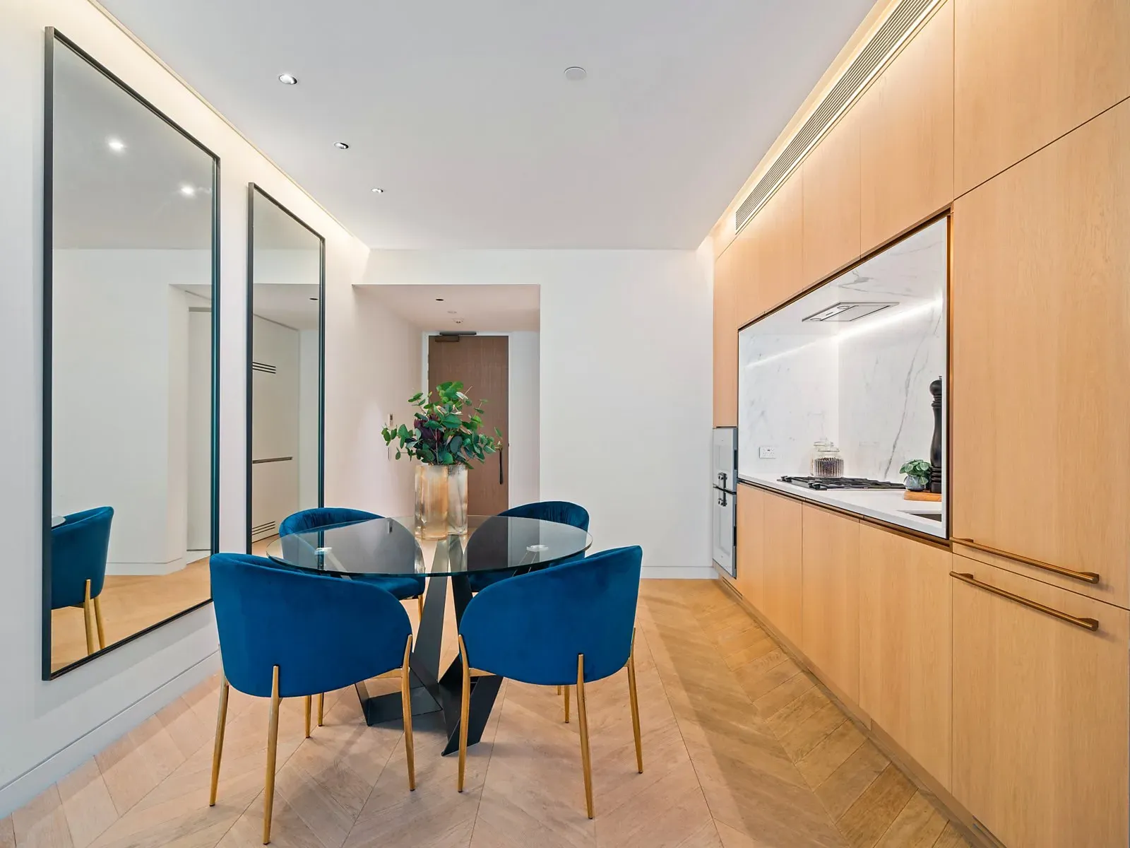 501/71 Macquaire Street — photo 10 of 17