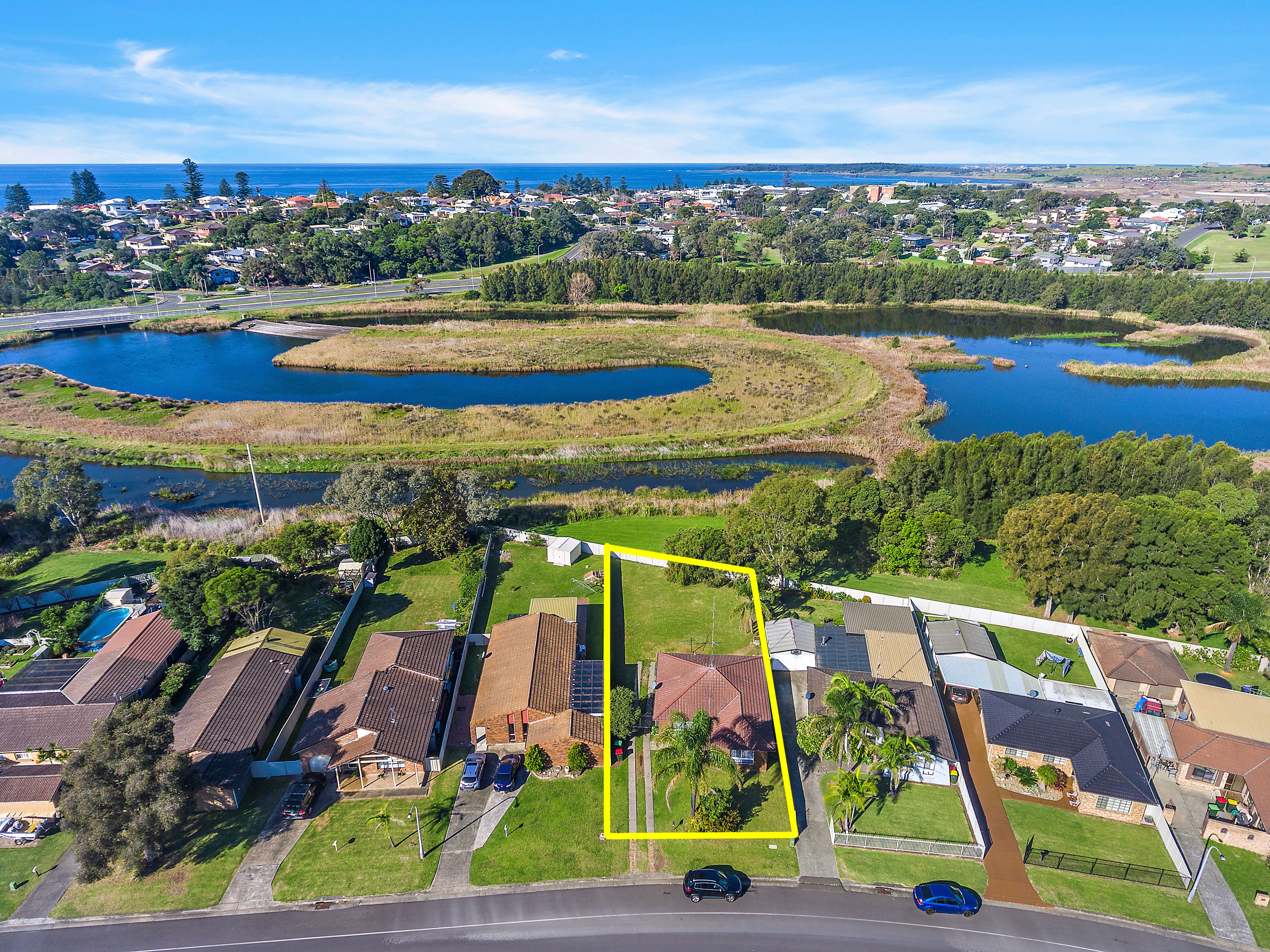 25 Ocean Beach Drive, Shellharbour, NSW 2529