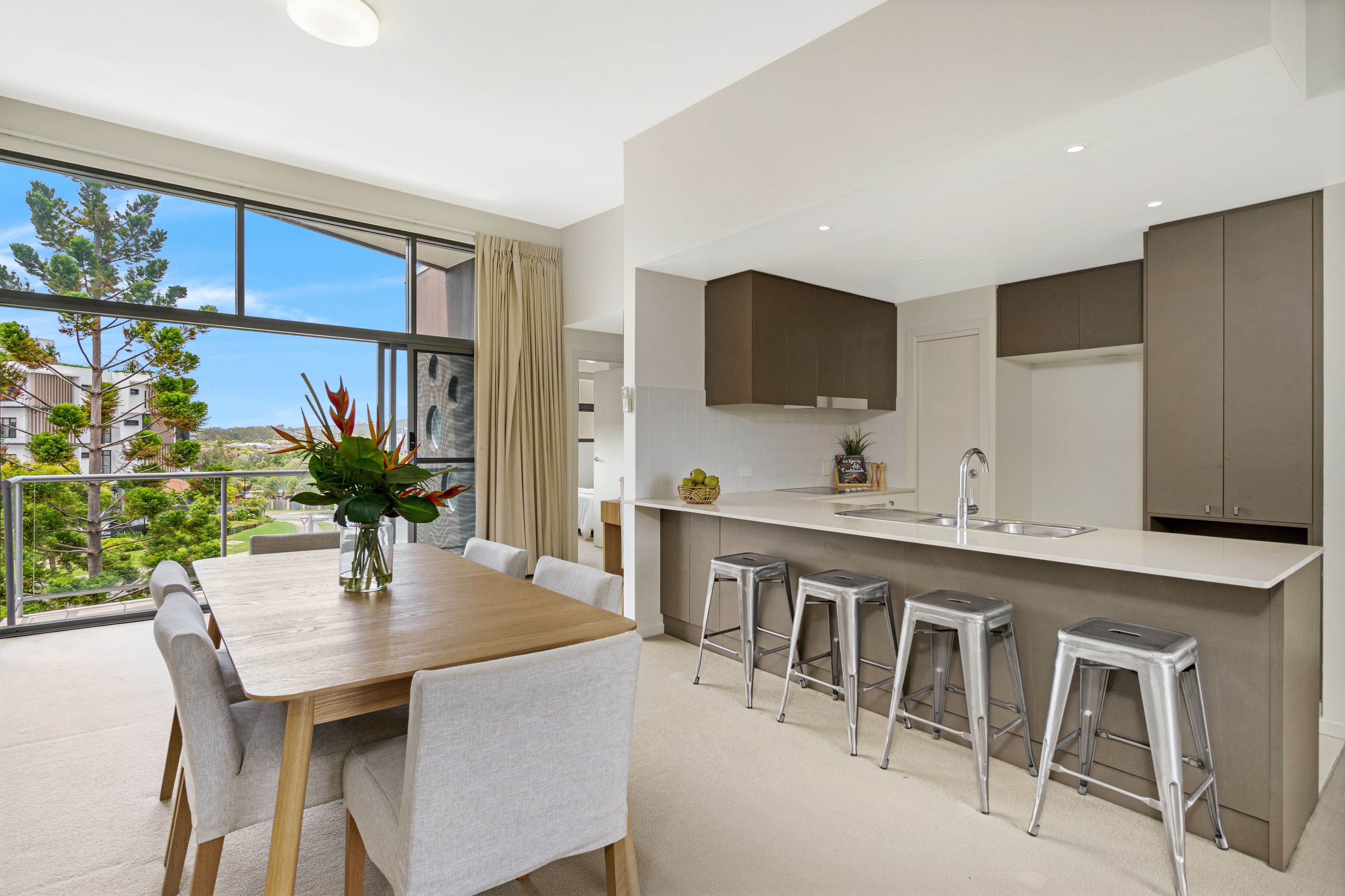 12/137 Scottsdale Drive, Robina, QLD 4226