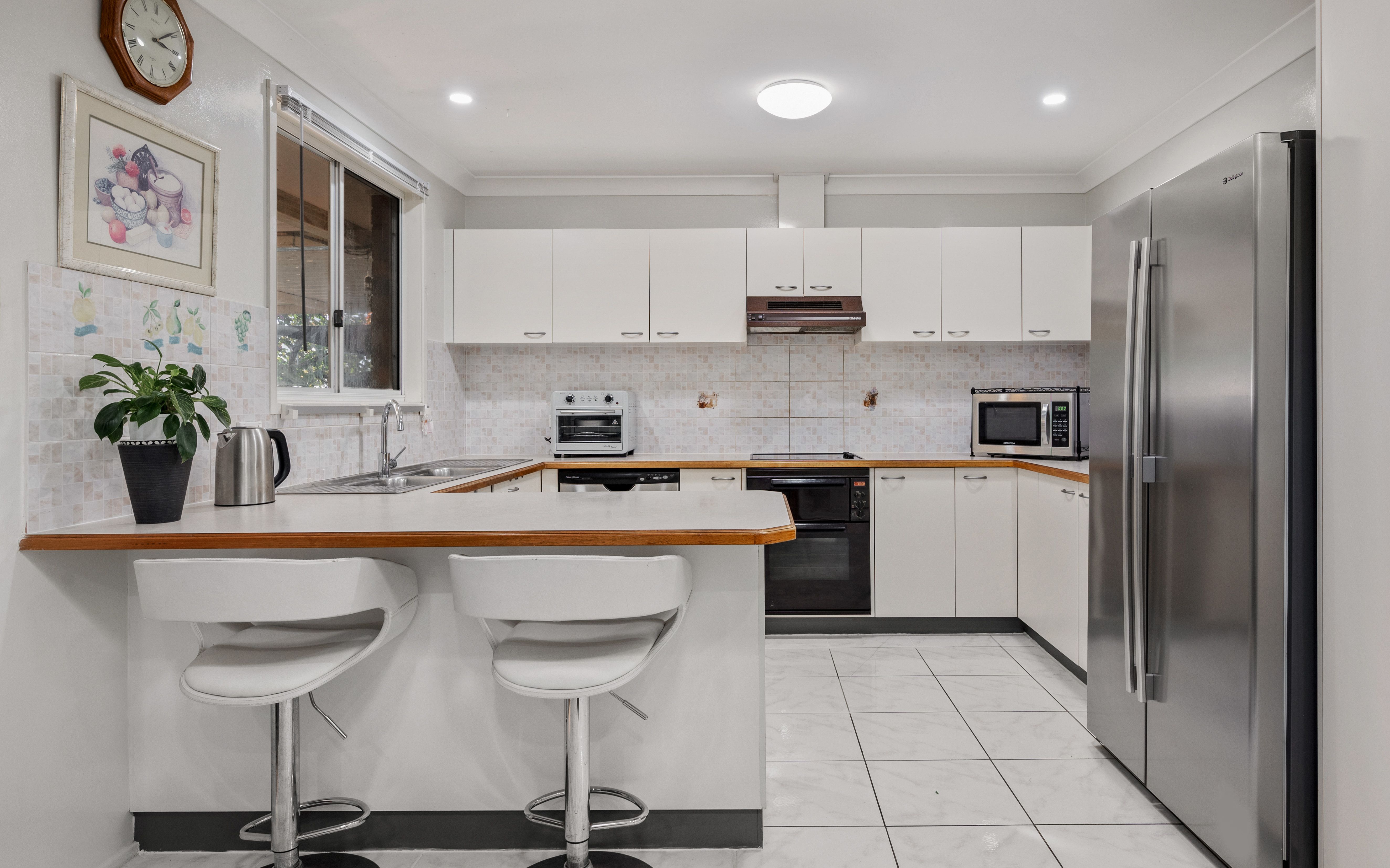 18 Cyclamen Place, Macquarie Fields, NSW 2564