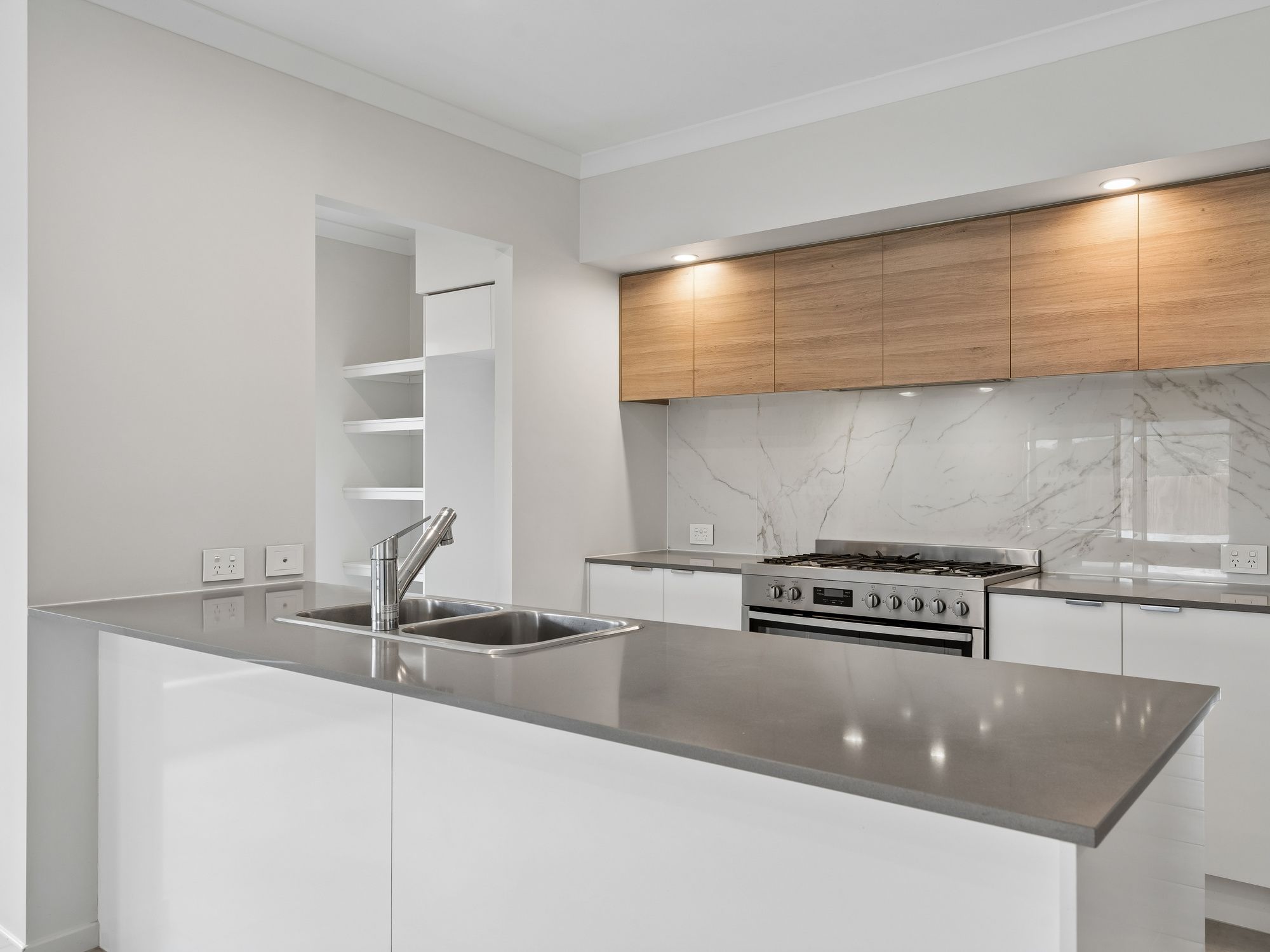23 Bradfield Street — photo 4 of 17
