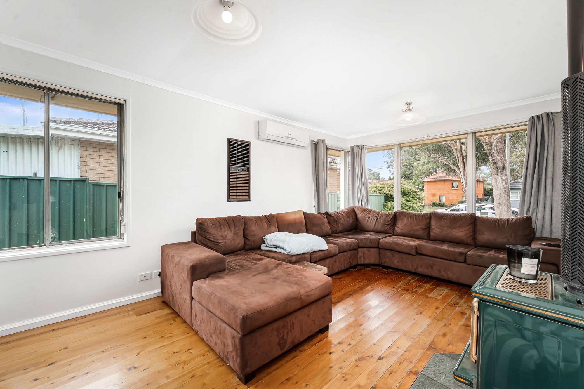 15 Barker Street, Cambridge Park, NSW 2747