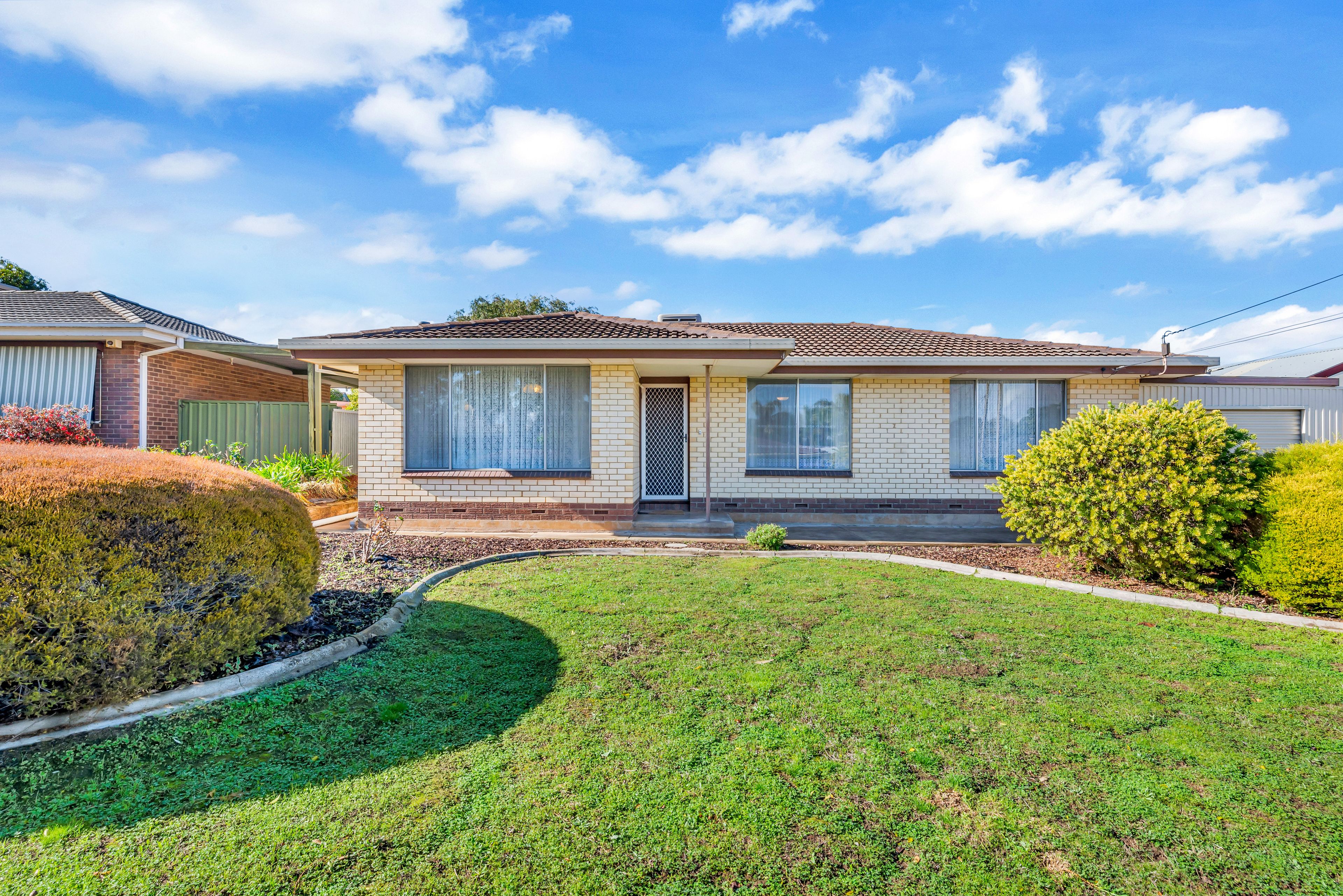33 Saturn Crescent, Modbury North, SA 5092
