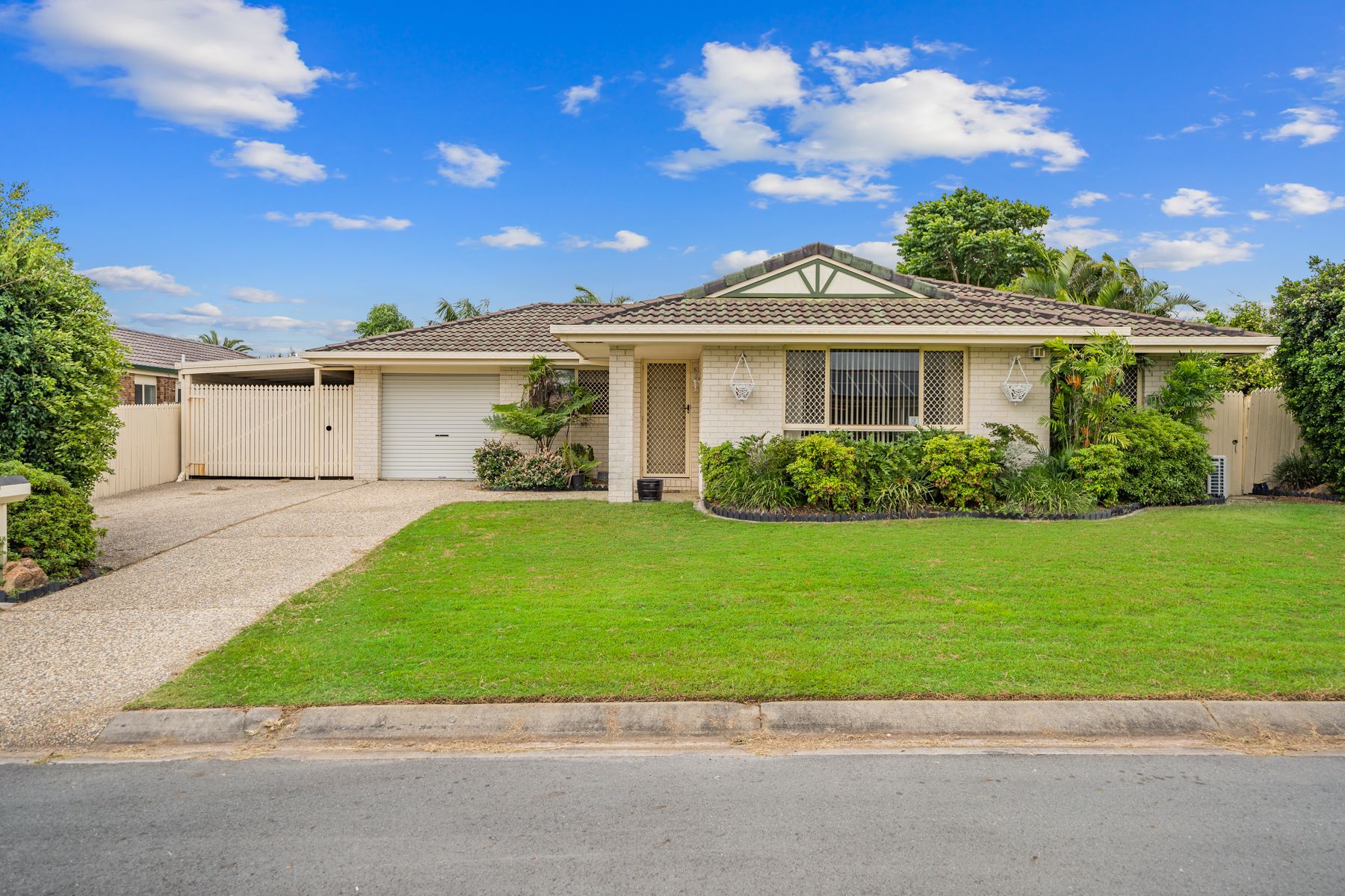 12 Amcord Place, Rothwell QLD 4022