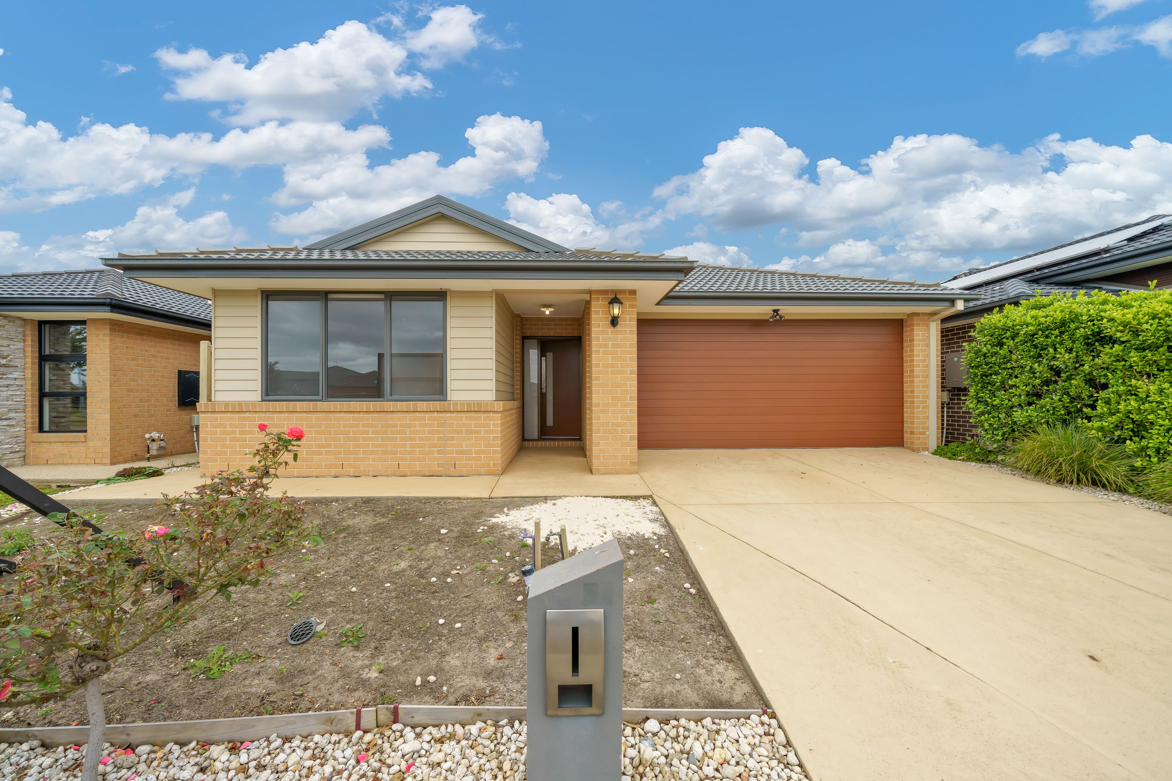 10 Lilydale Avenue — photo from Ray White Cranbourne