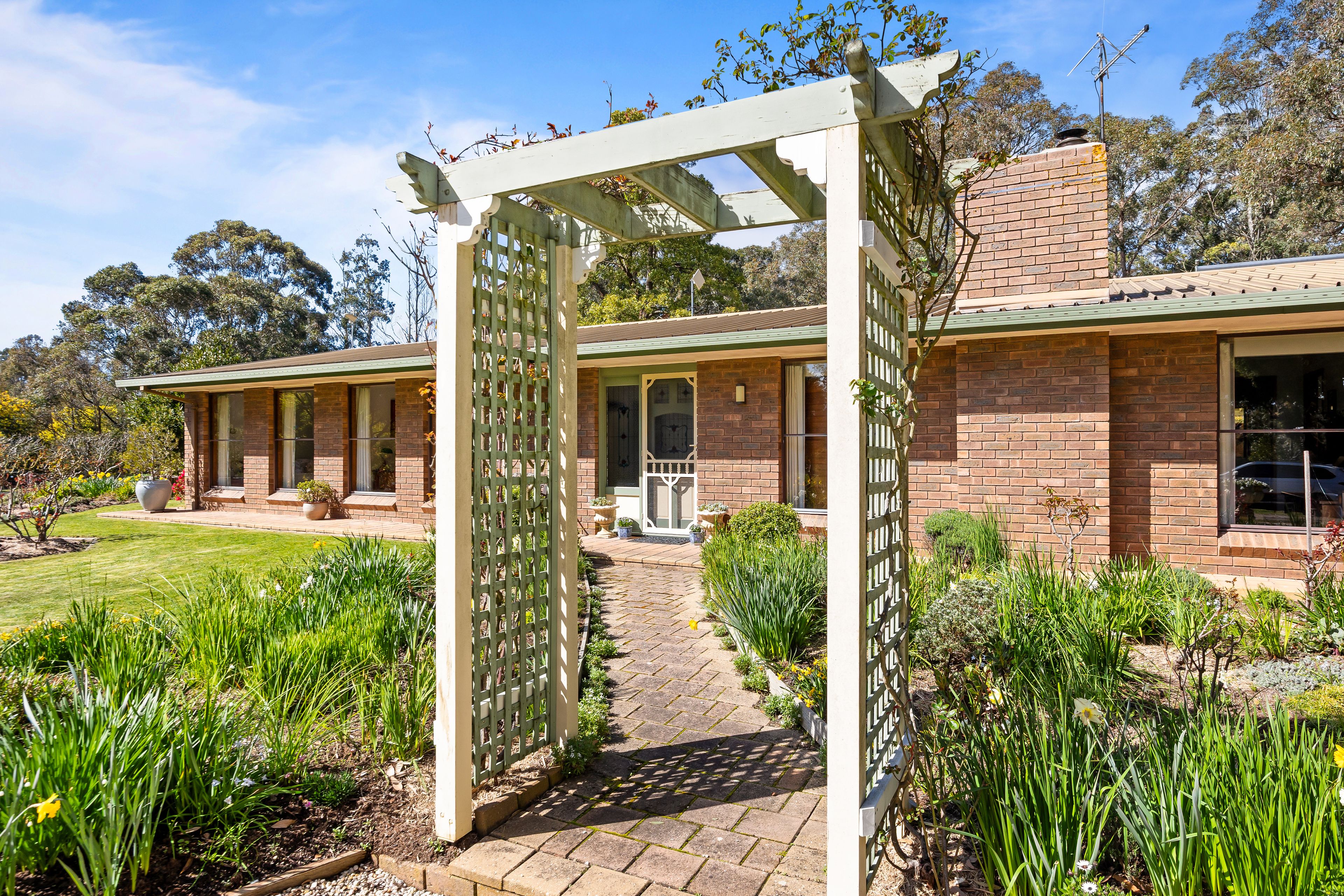 41 Jollys Hill Road — photo 3 of 30