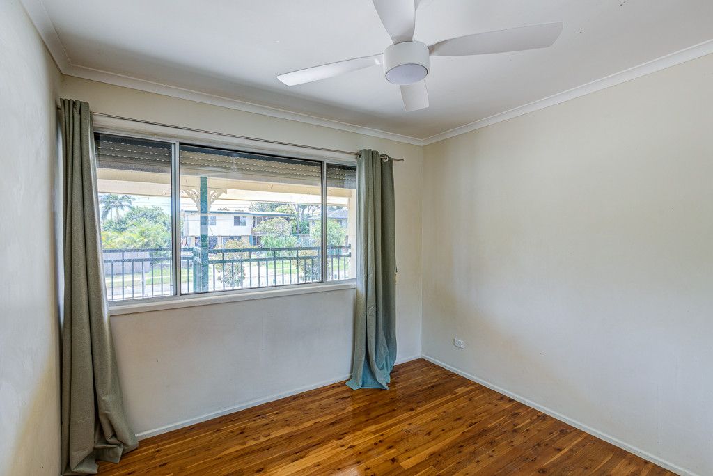 133 Waratah Drive — photo 5 of 14