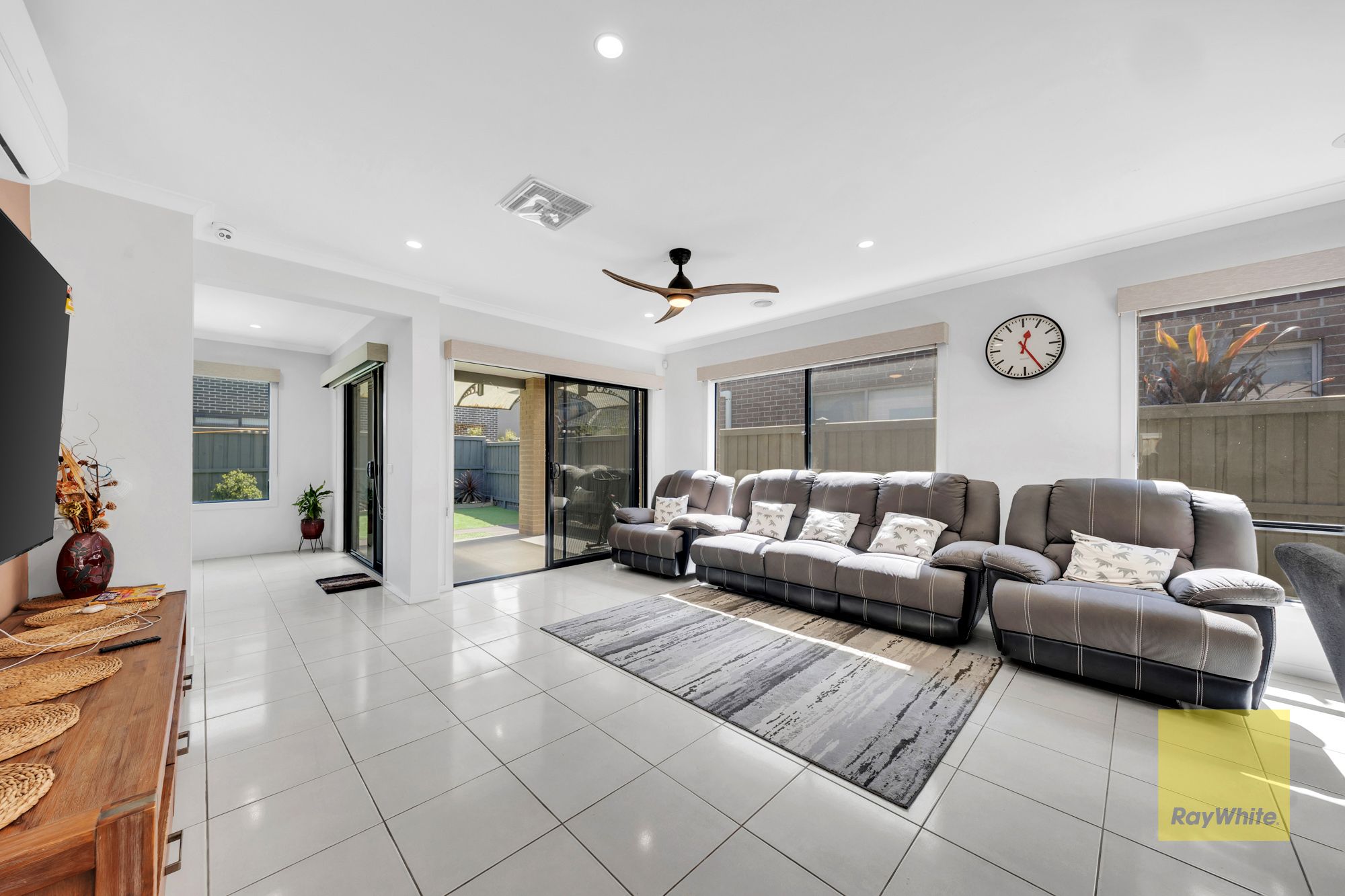 3 Schiller Street — photo 9 of 16