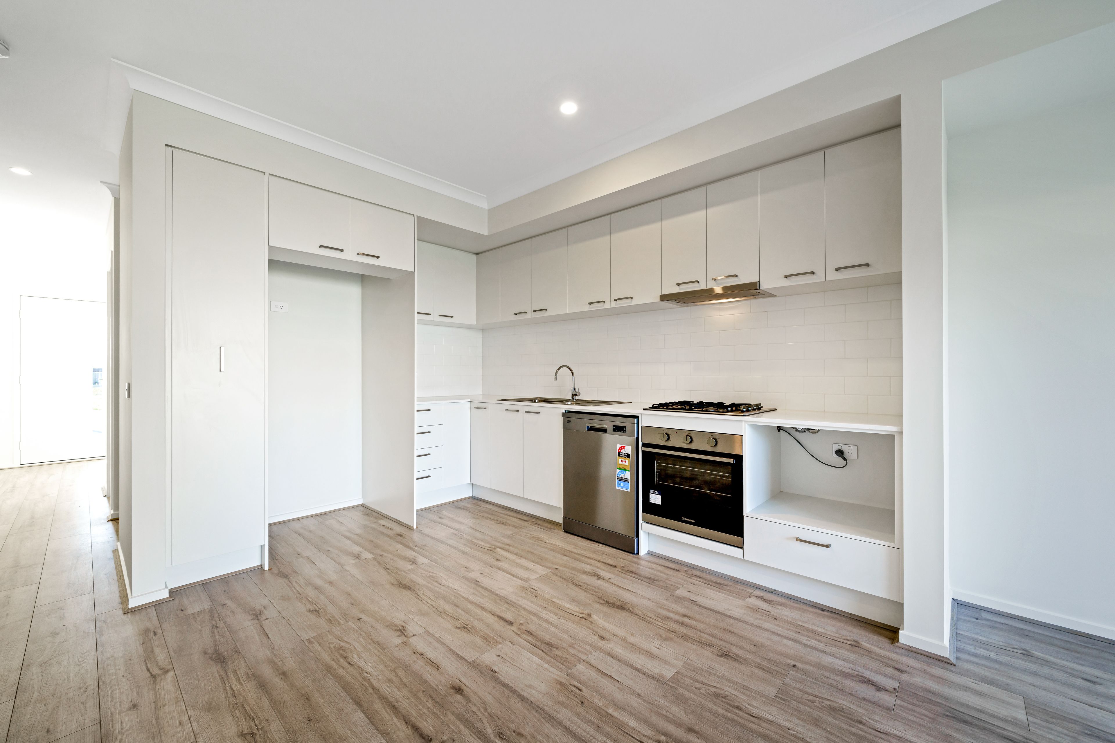 7b Thoroughbred Drive, Clyde North, VIC 3978