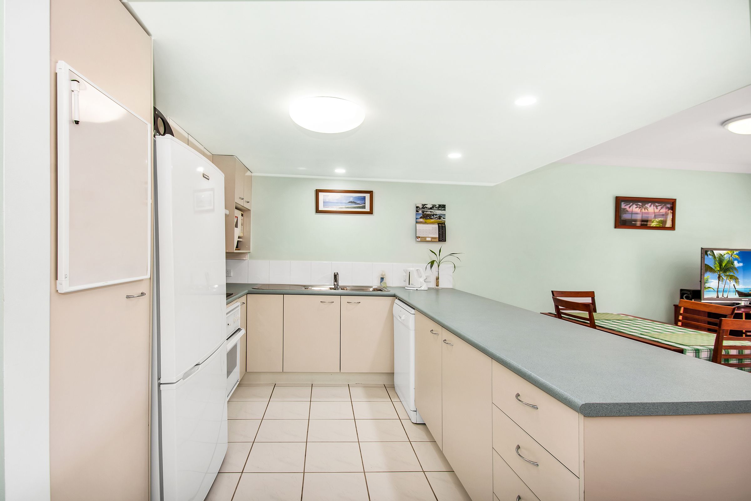 28/9 Maroochy Waters Drive — photo 3 of 11