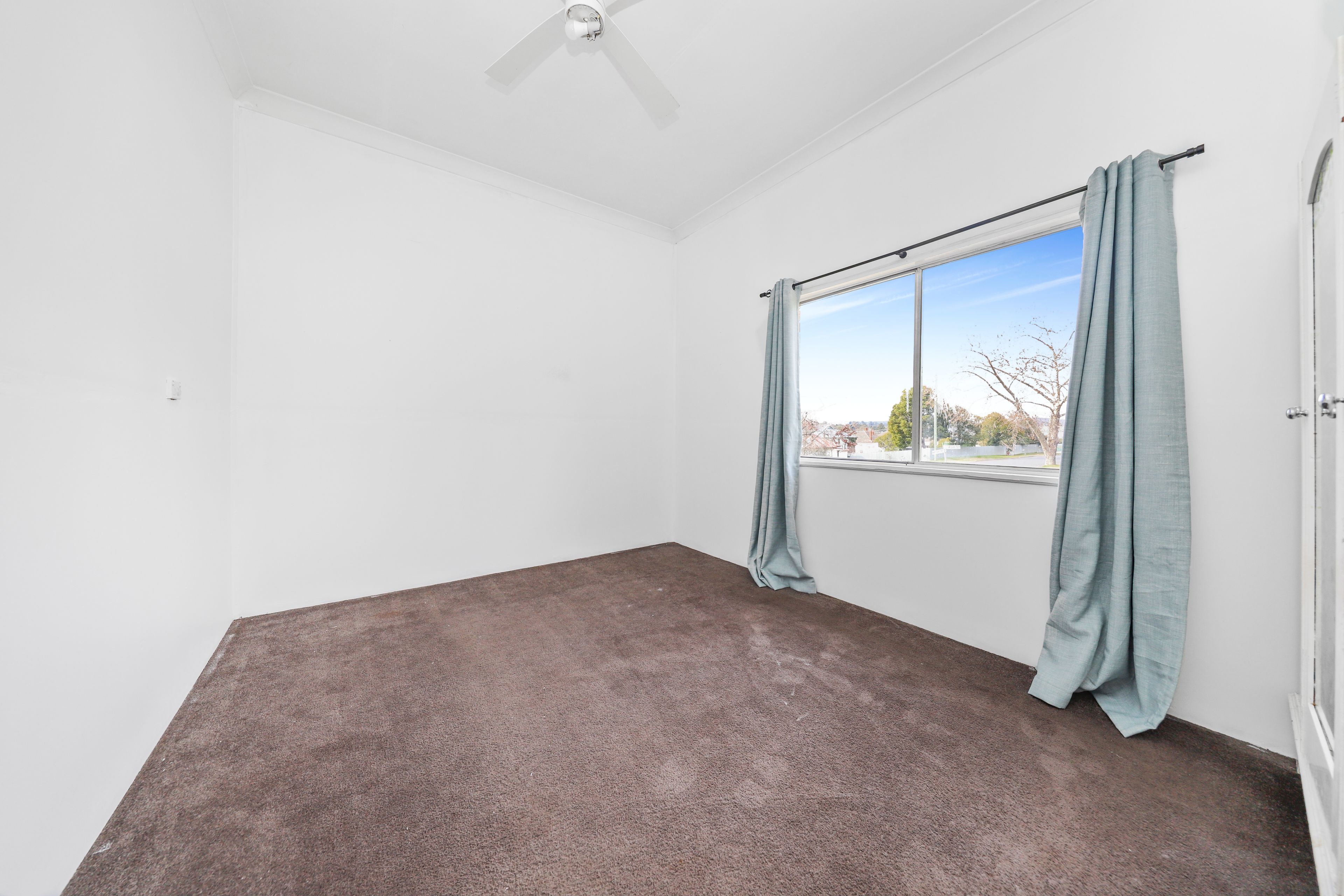 2 Ash Street — photo 6 of 9