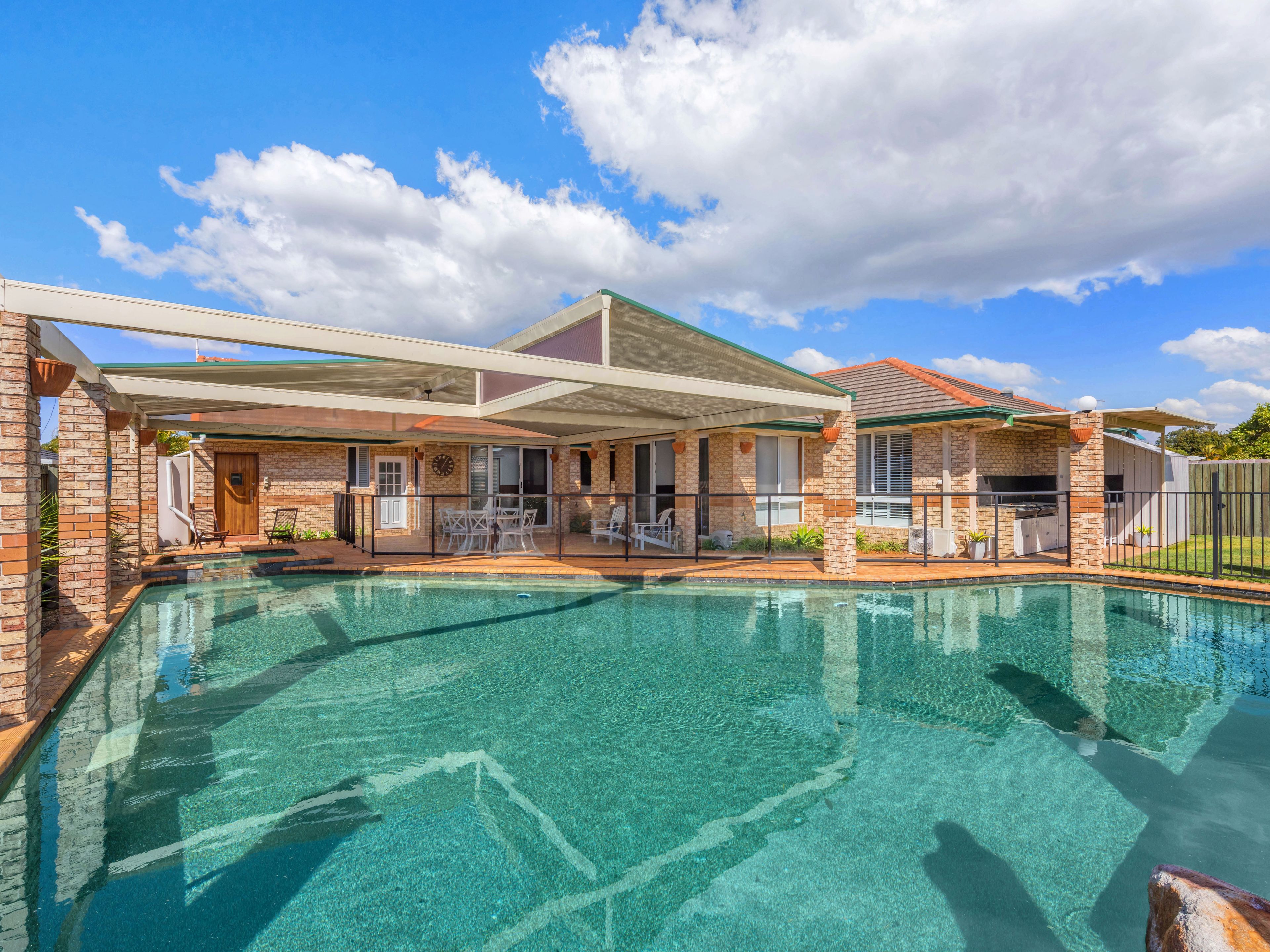 27 Bangalow Street, Bridgeman Downs, QLD 4035