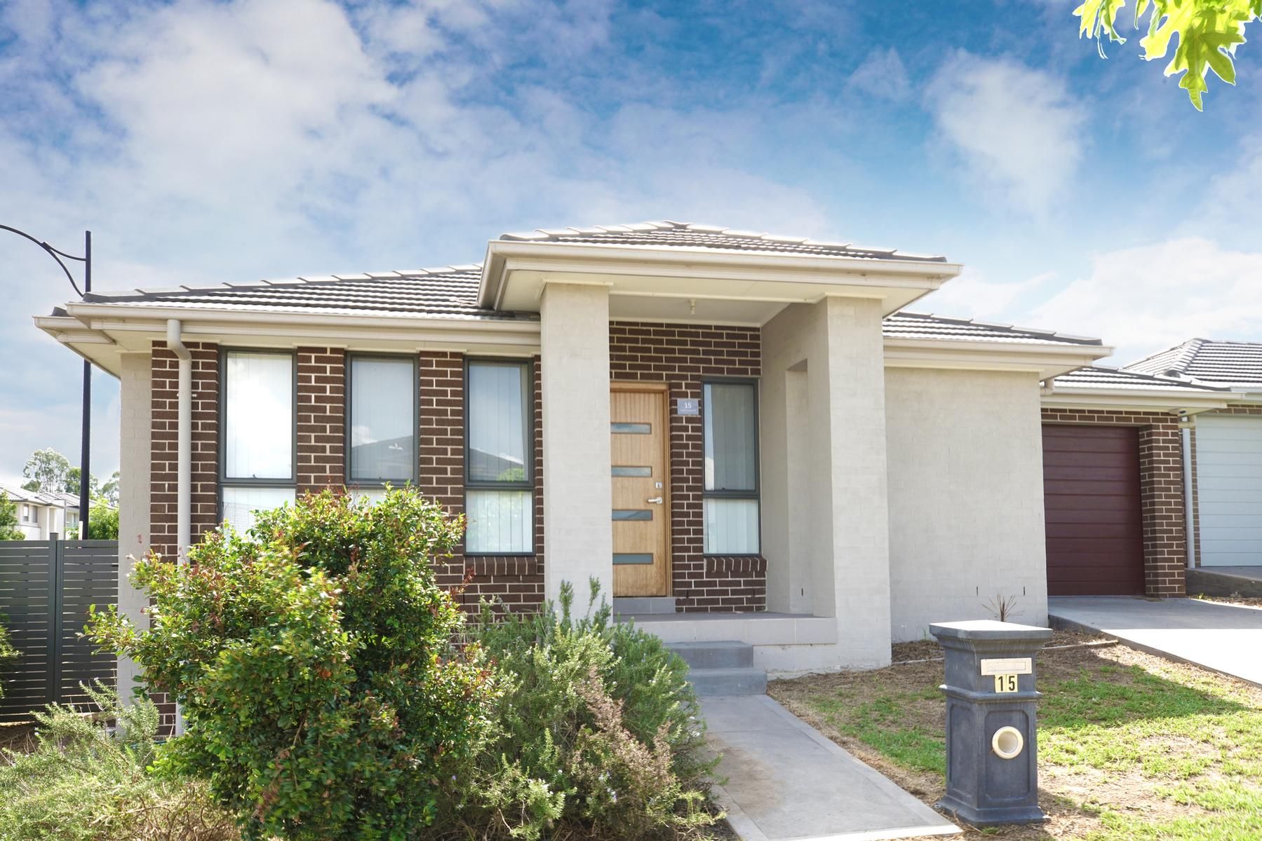 15 Alinta Promenade, JORDAN SPRINGS, NSW 2747