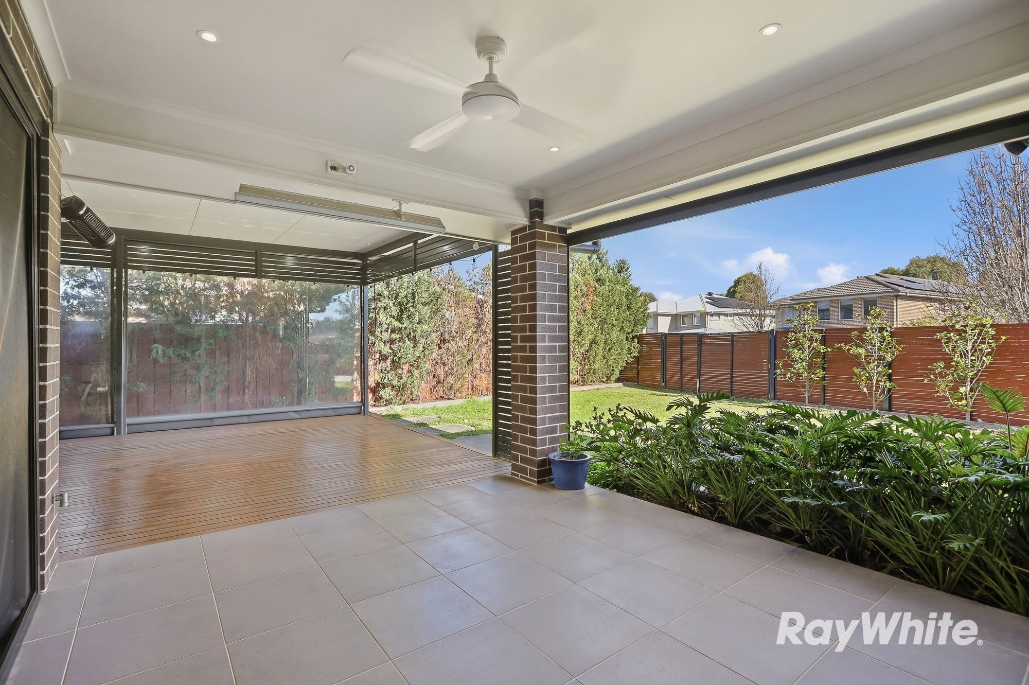 27 Brookwater Circuit — photo 16 of 23