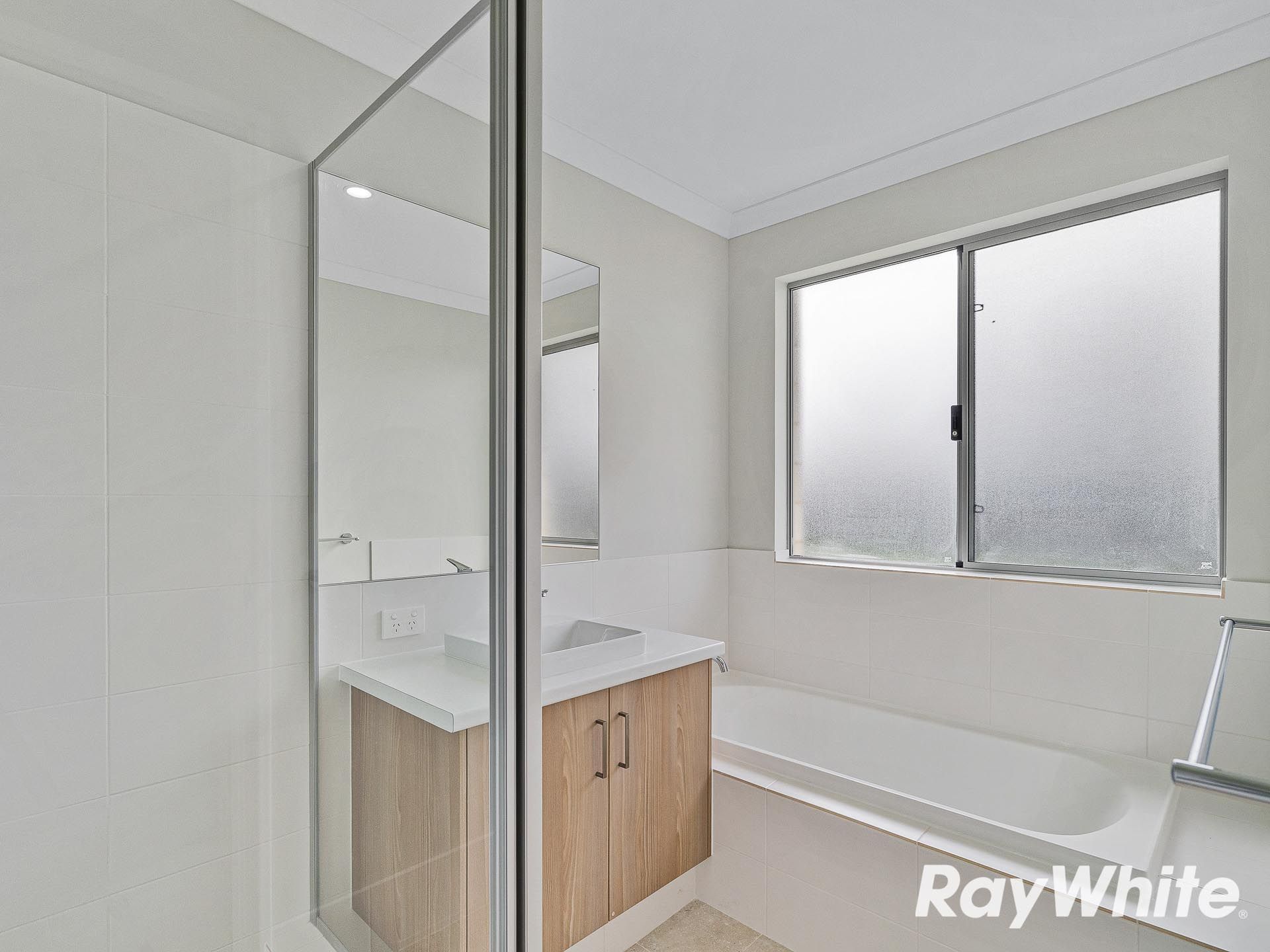 14 Larcom Road — photo 10 of 15