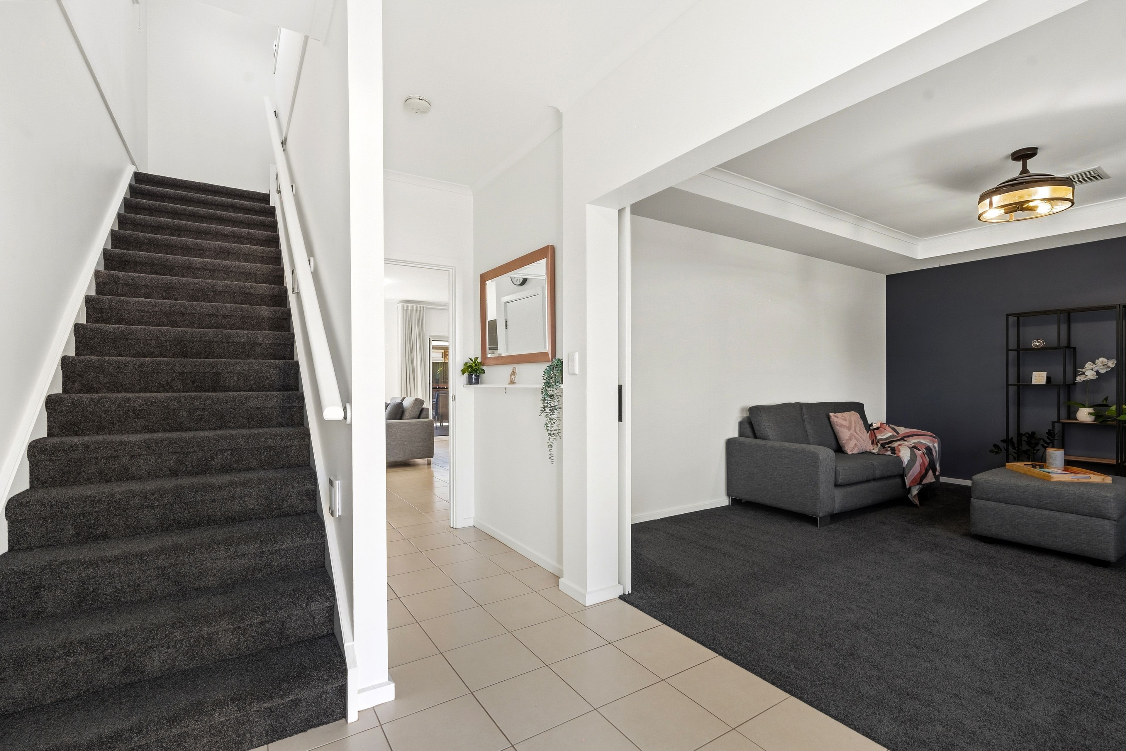8 Sugarloaf Lane — photo 3 of 20