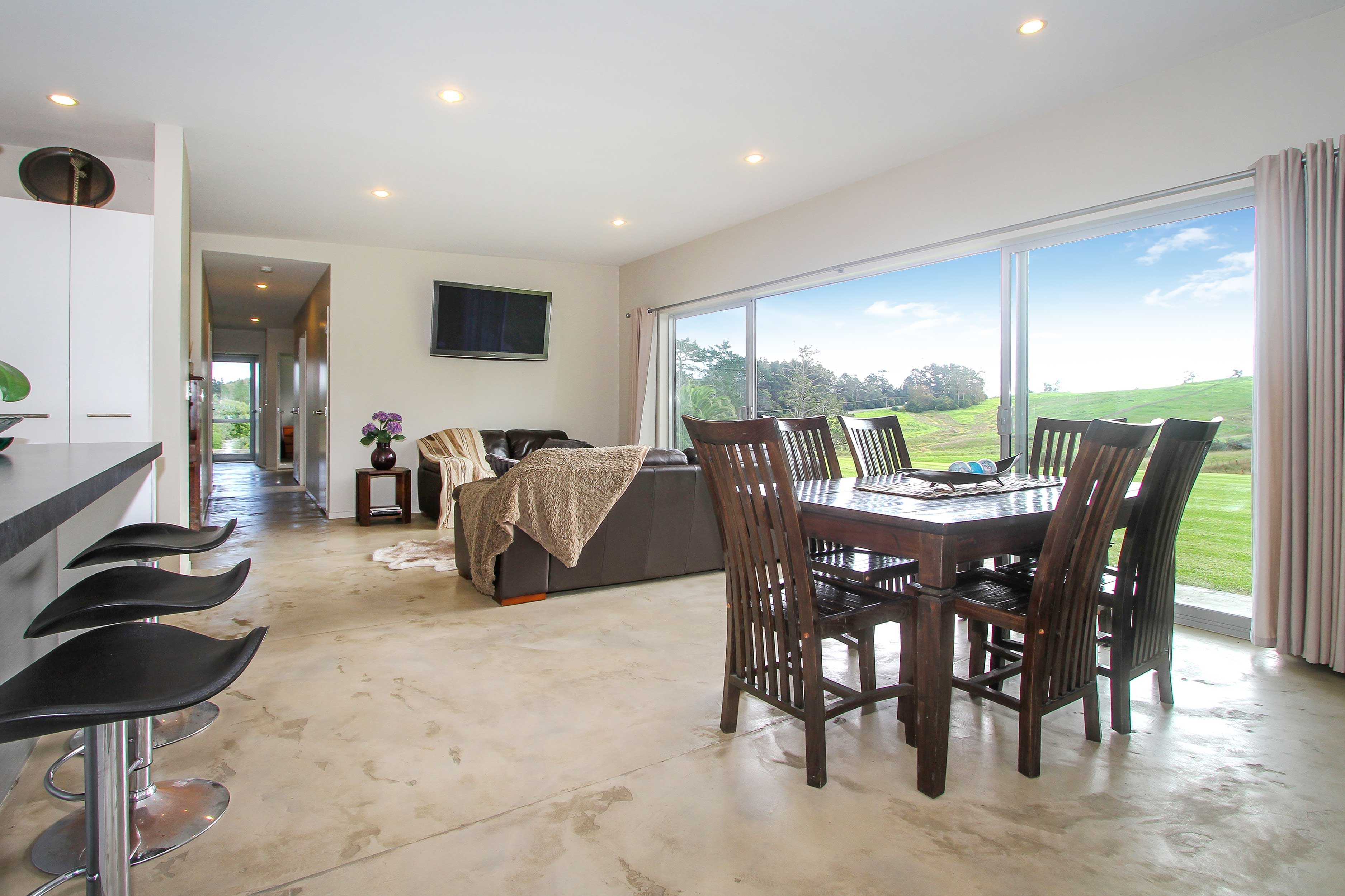 1513a East Coast Road, Redvale, Rodney