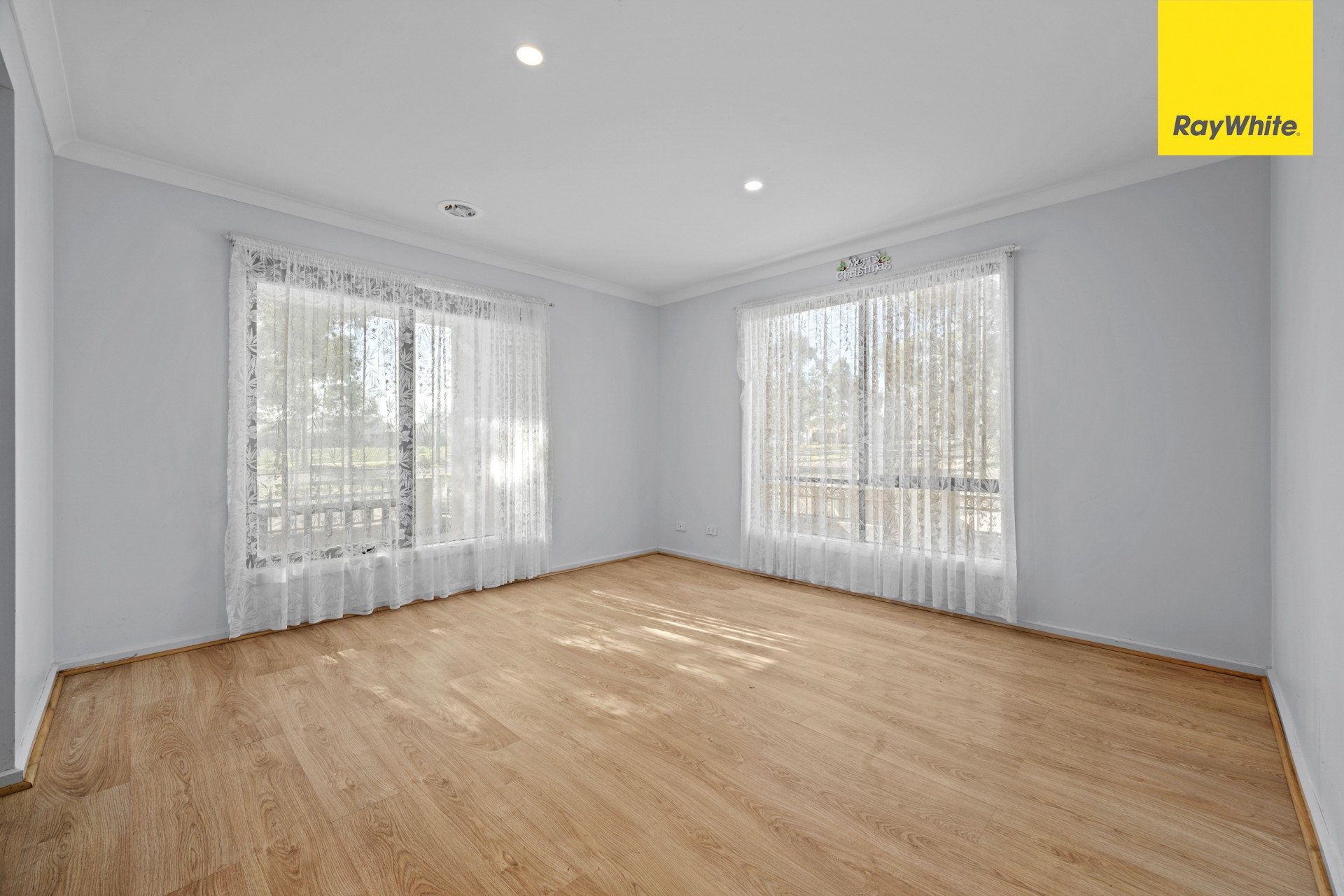 24 Maracana Circuit, Strathtulloh, VIC 3338