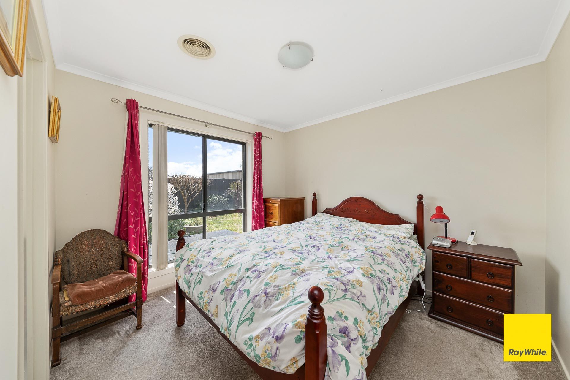 11/4-6 Mcmahon Drive — photo 8 of 19