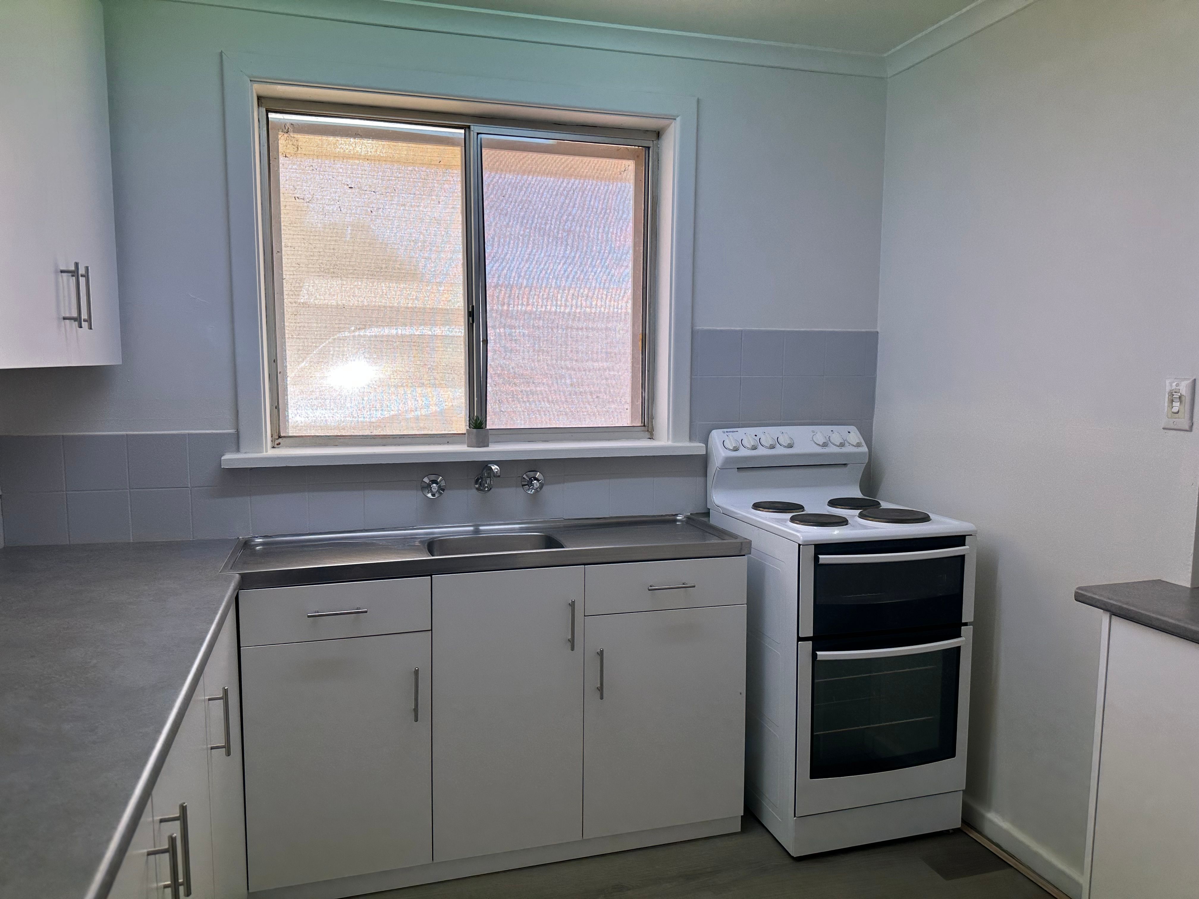 4/212 Jenkins Avenue — photo 3 of 8