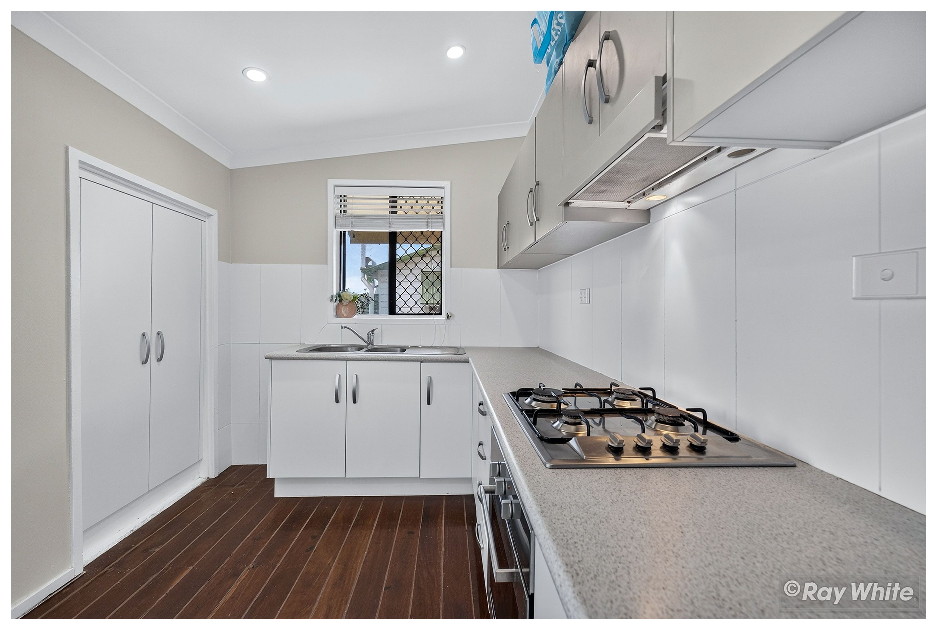 22 Ross Street — photo 4 of 30
