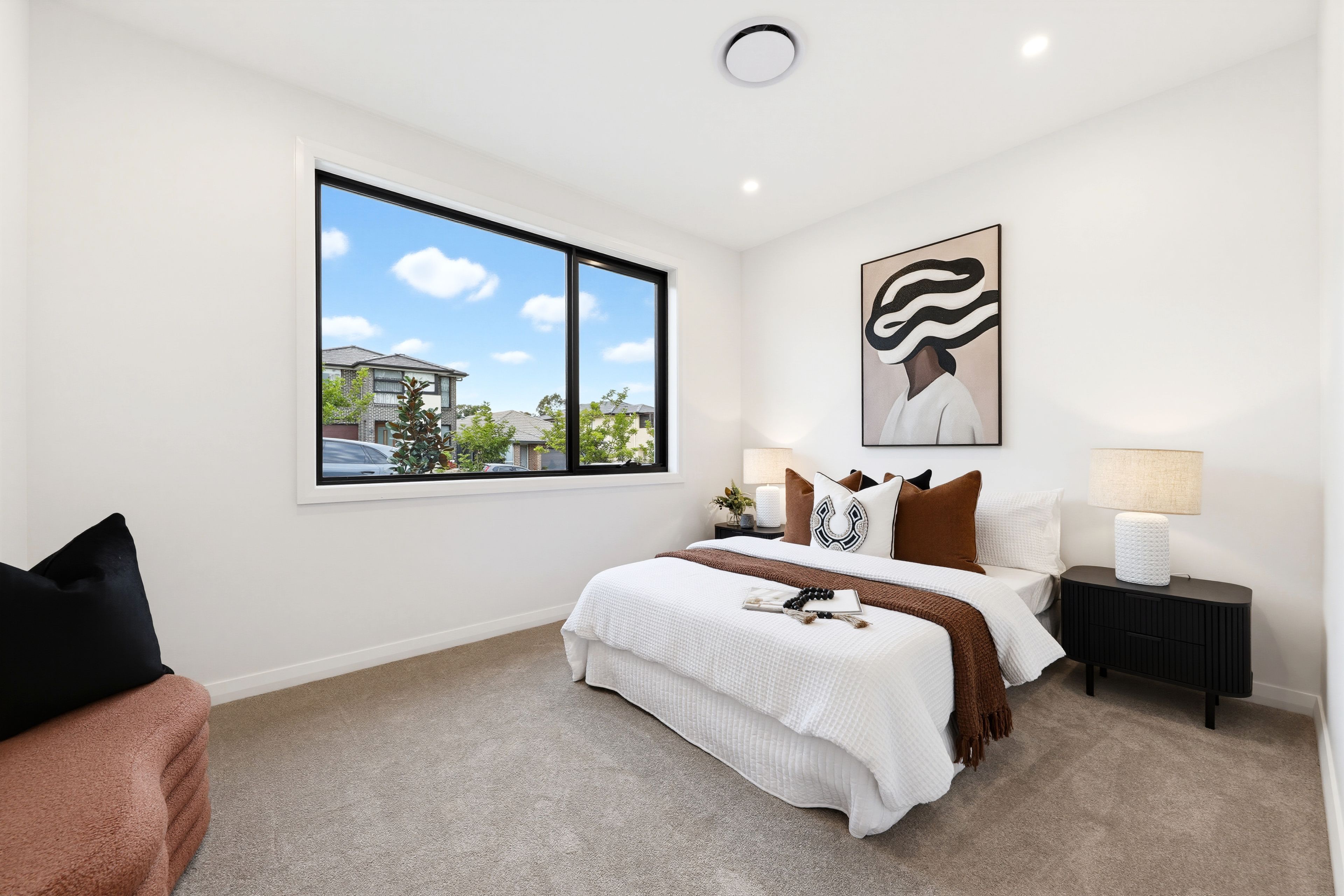 135 Carisbrook Street — photo 12 of 24