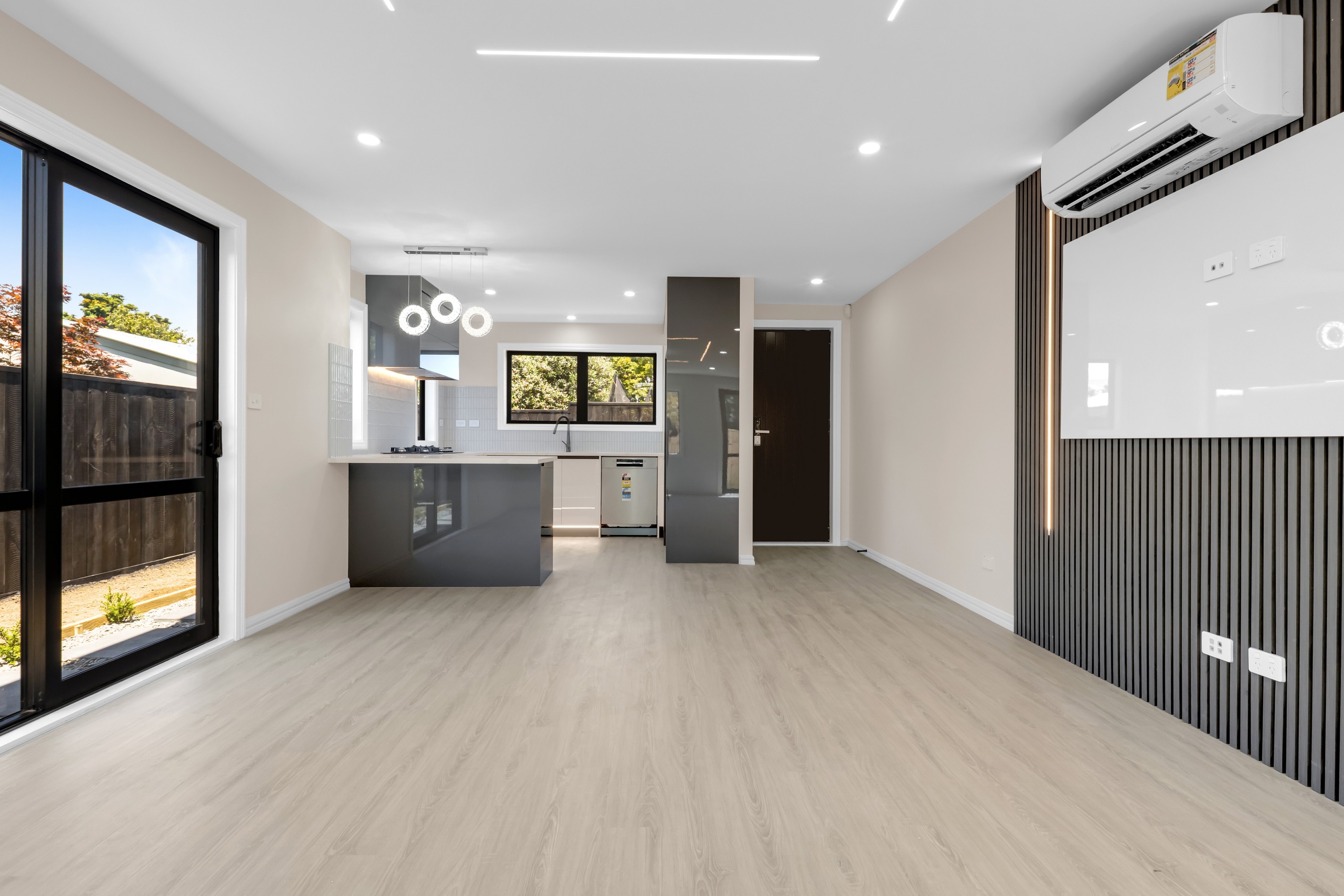 4/53 Hutchinsons Road, Bucklands Beach, Manukau City