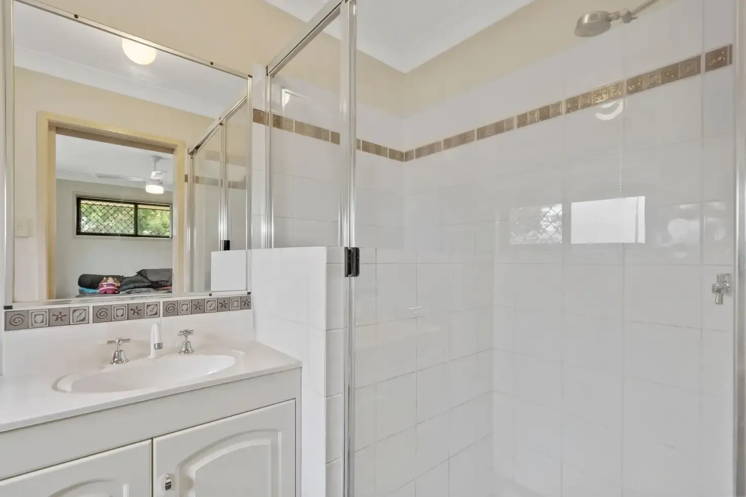 4 Otway Place — photo 7 of 9