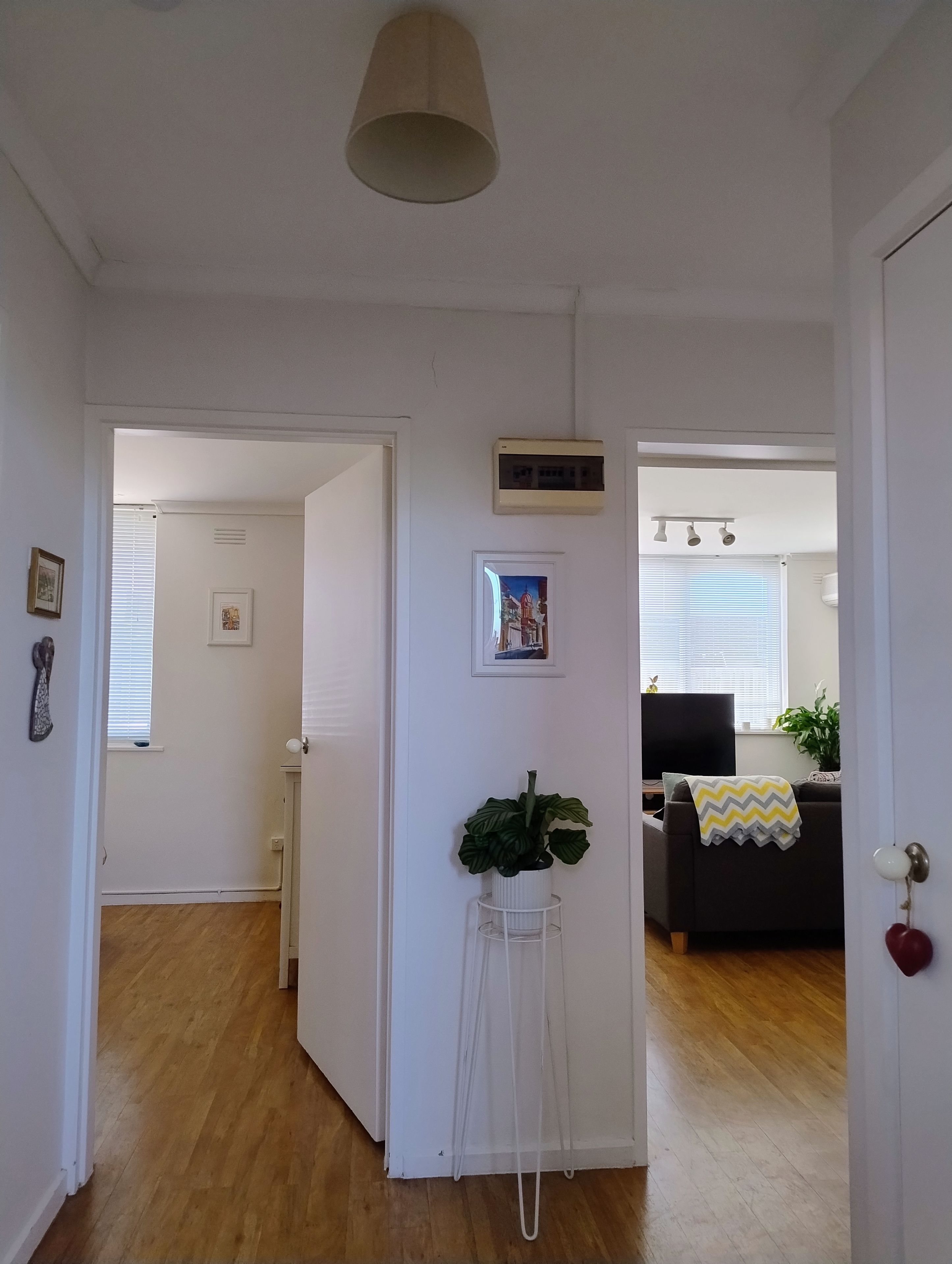 2/17 Callandar Road — photo 8 of 9