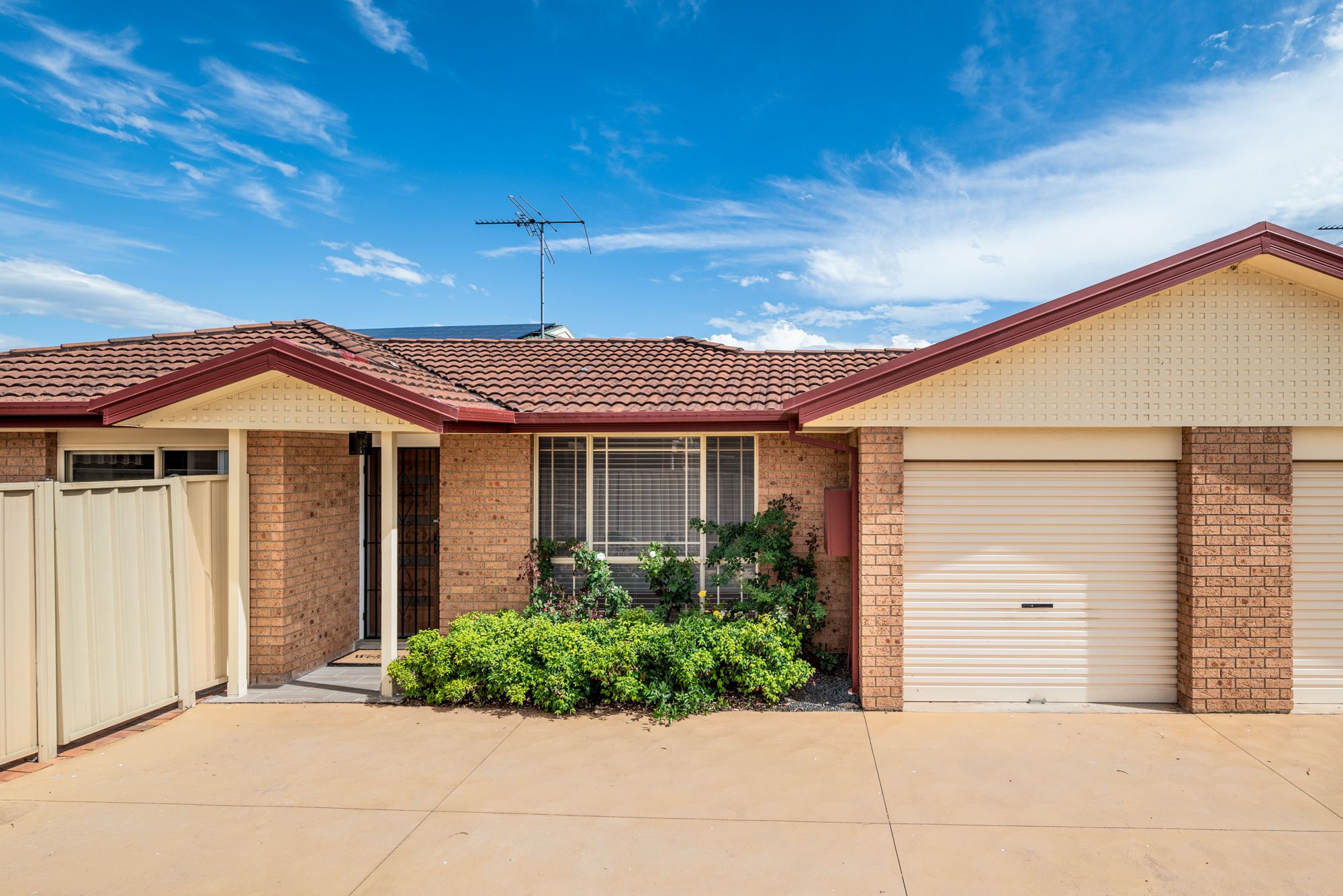 2/12 Chausson Place, Cranebrook NSW 2749