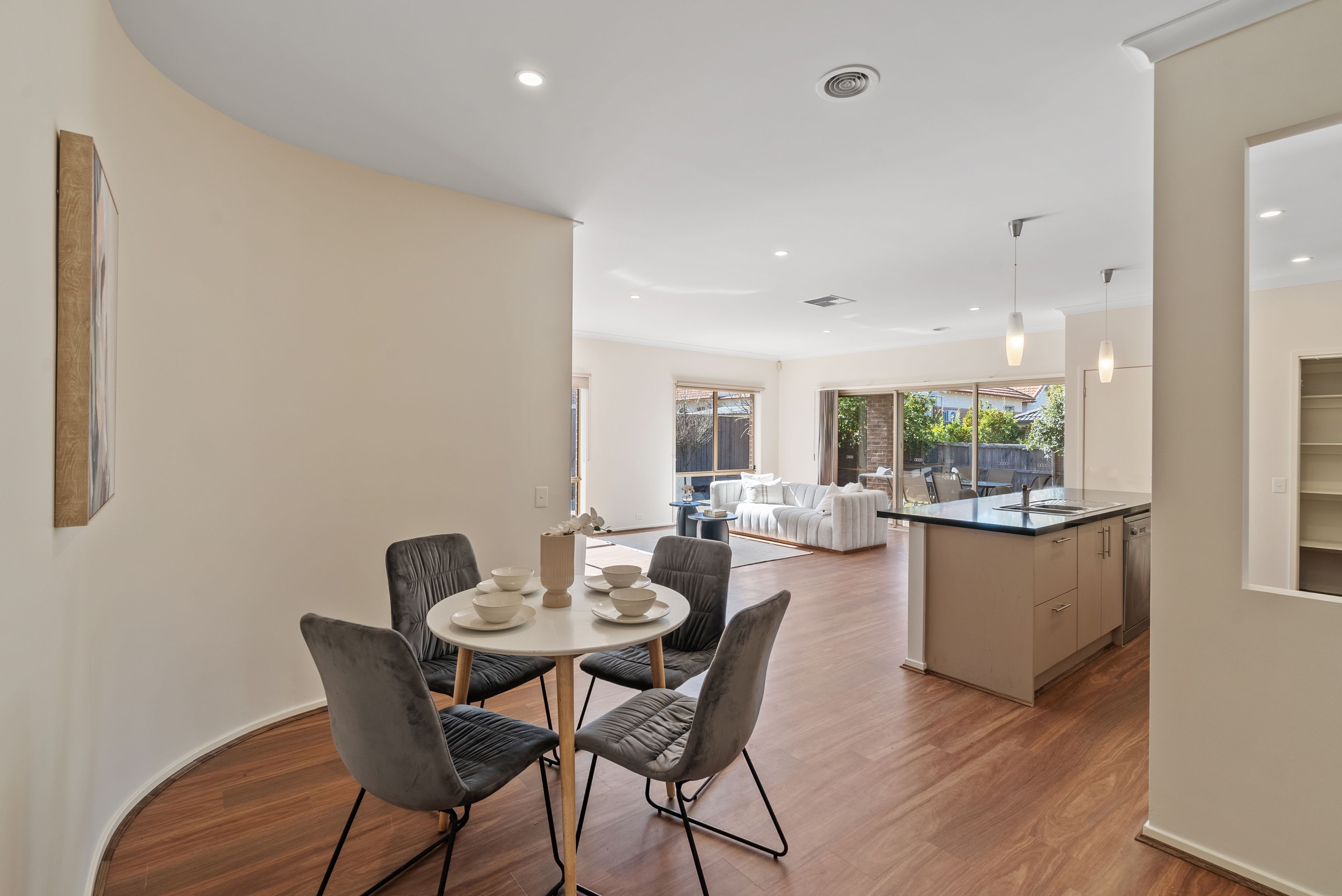 18 Loughton Avenue, Epping, VIC 3076