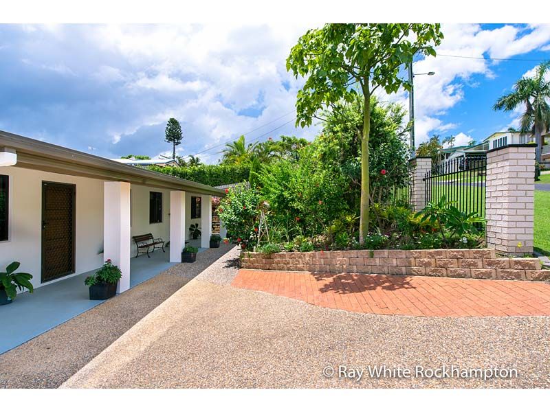 12 Jeffries Street, The Range, QLD 4700