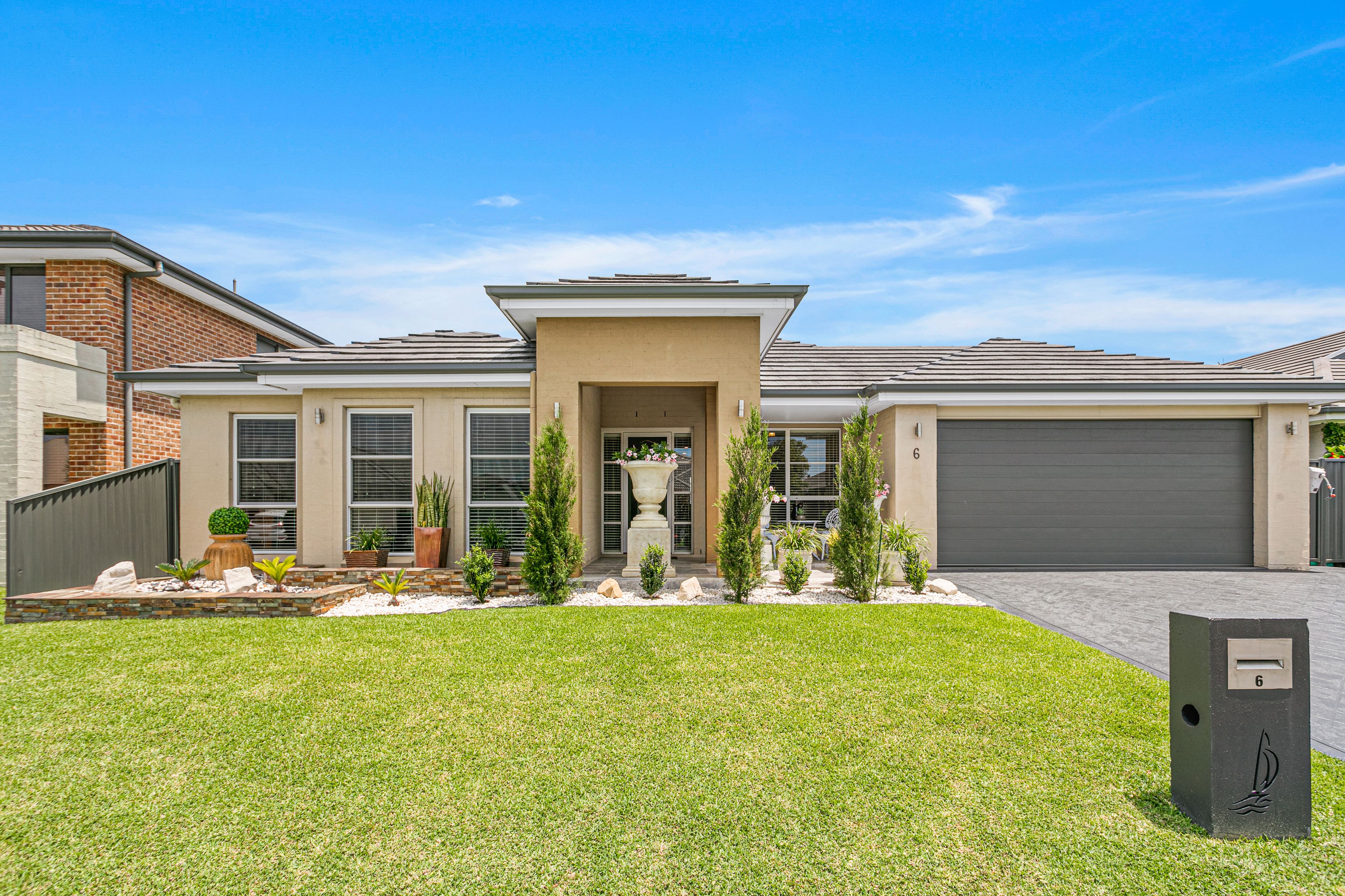 6 Shoreline Avenue, Haywards Bay NSW 2530